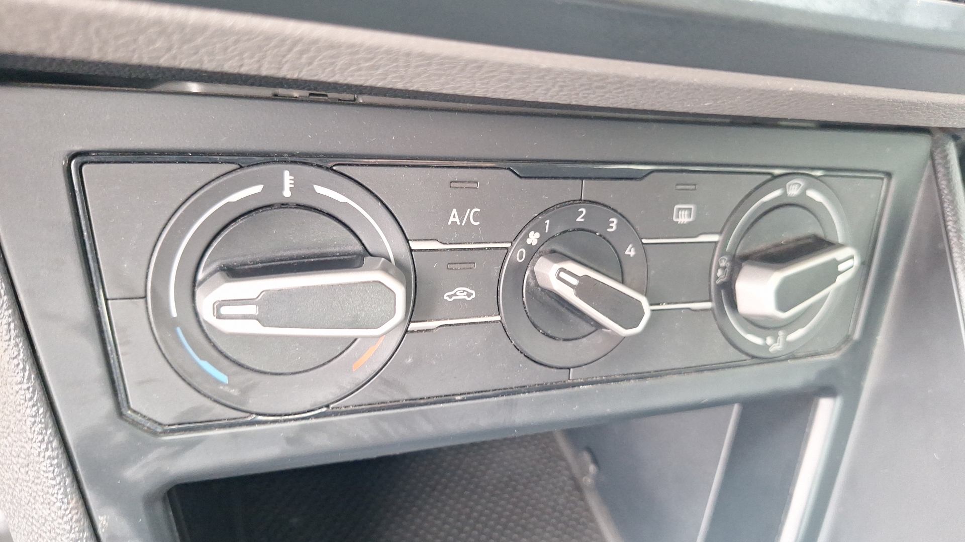 Volkswagen Virtus — foto 14 de 14