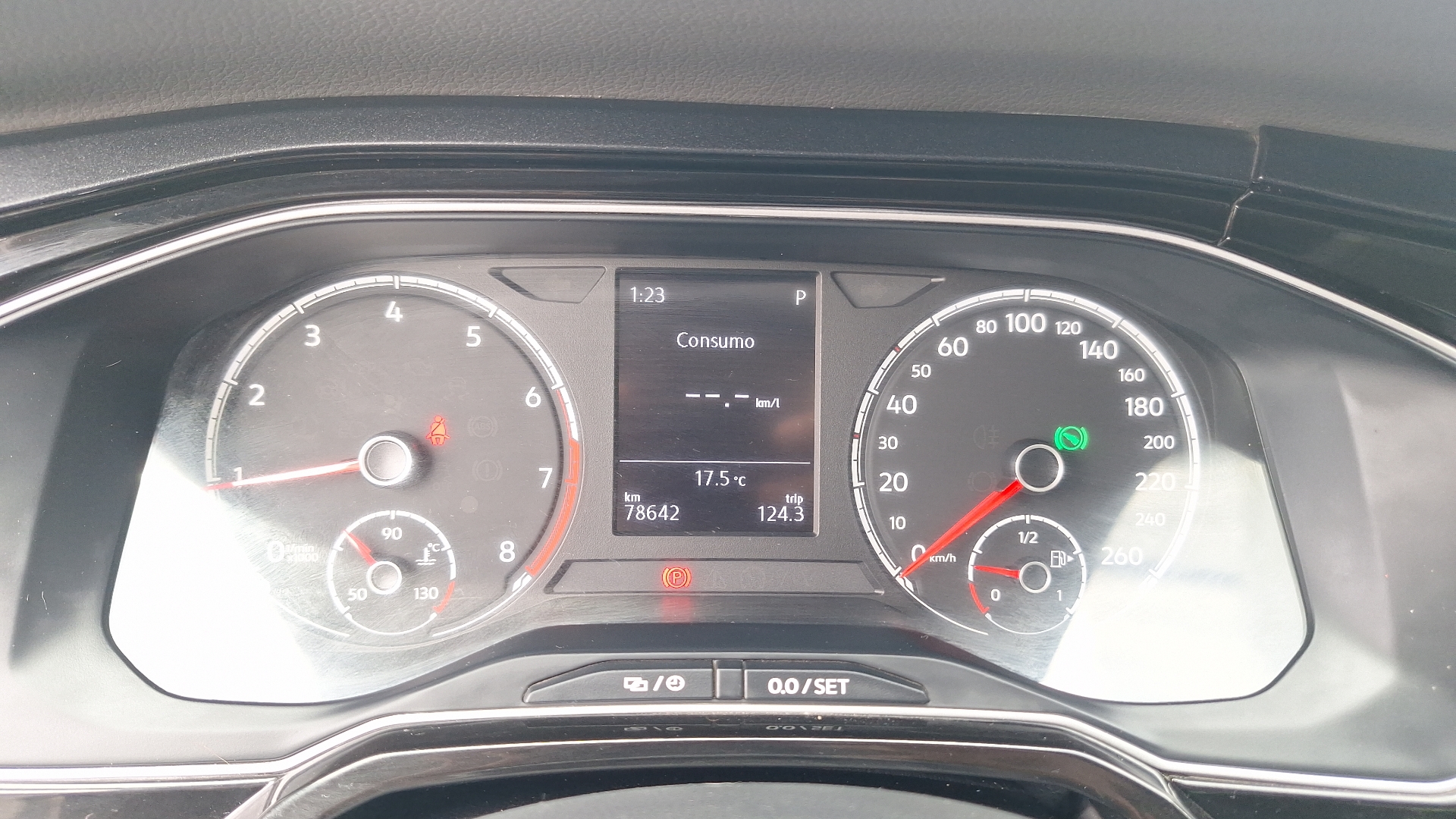 Volkswagen Virtus — foto 9 de 14