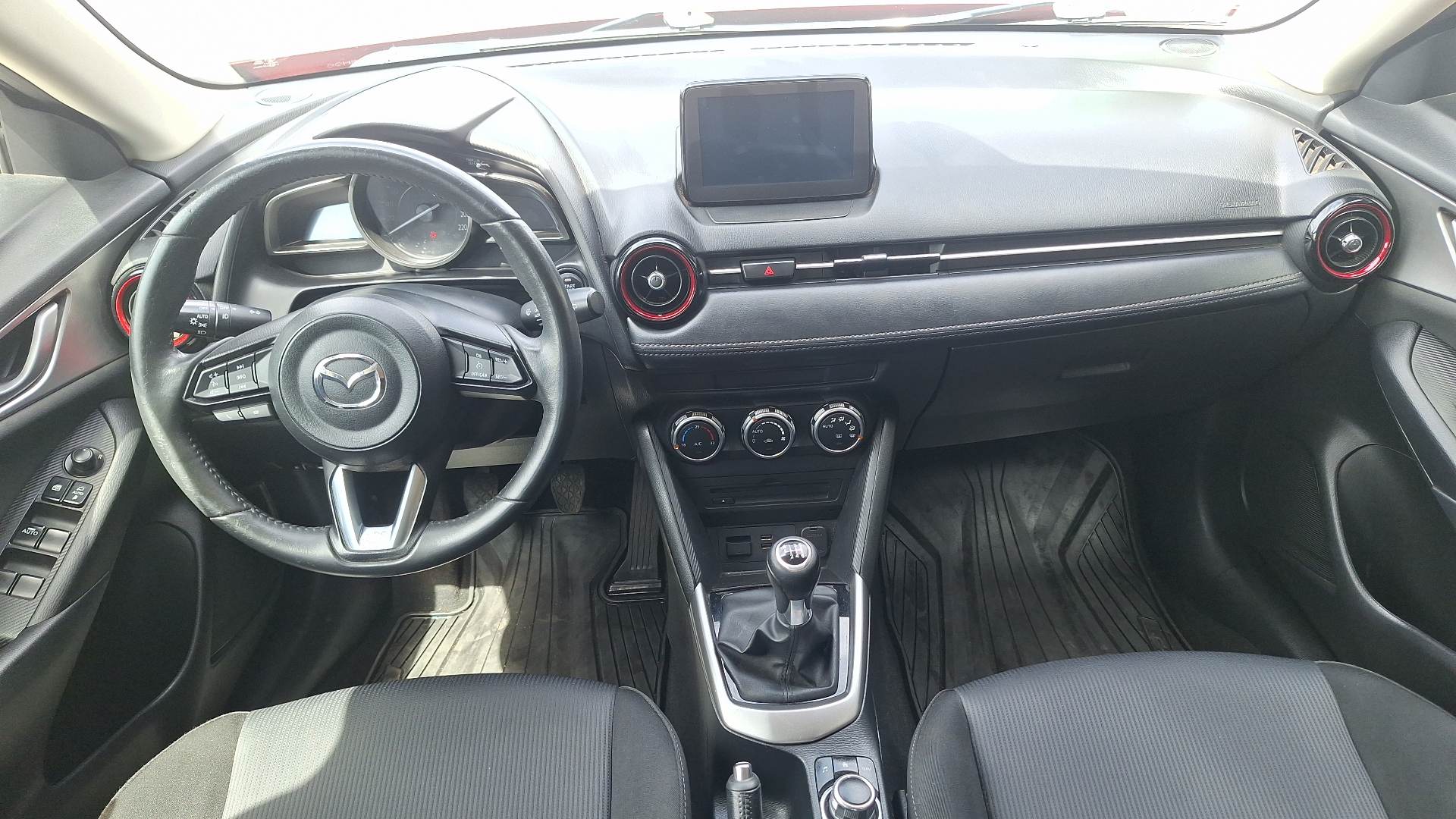 Mazda CX-3 — foto 6 de 15