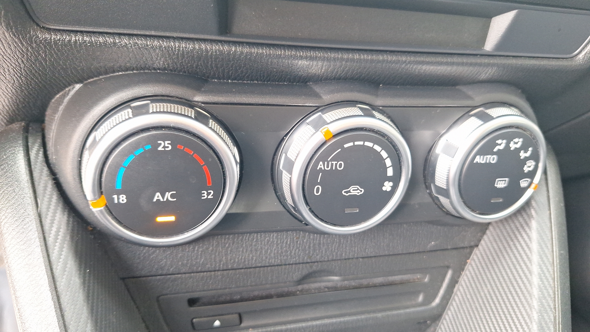 Mazda CX-3 — foto 15 de 15