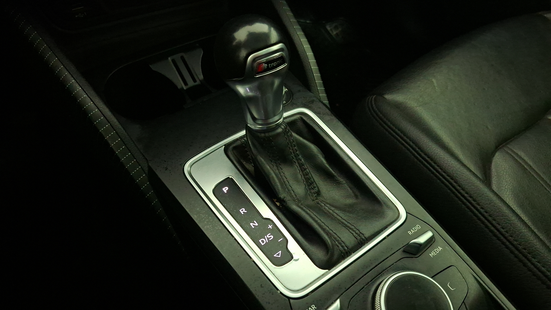 Audi Q2 — foto 11 de 17