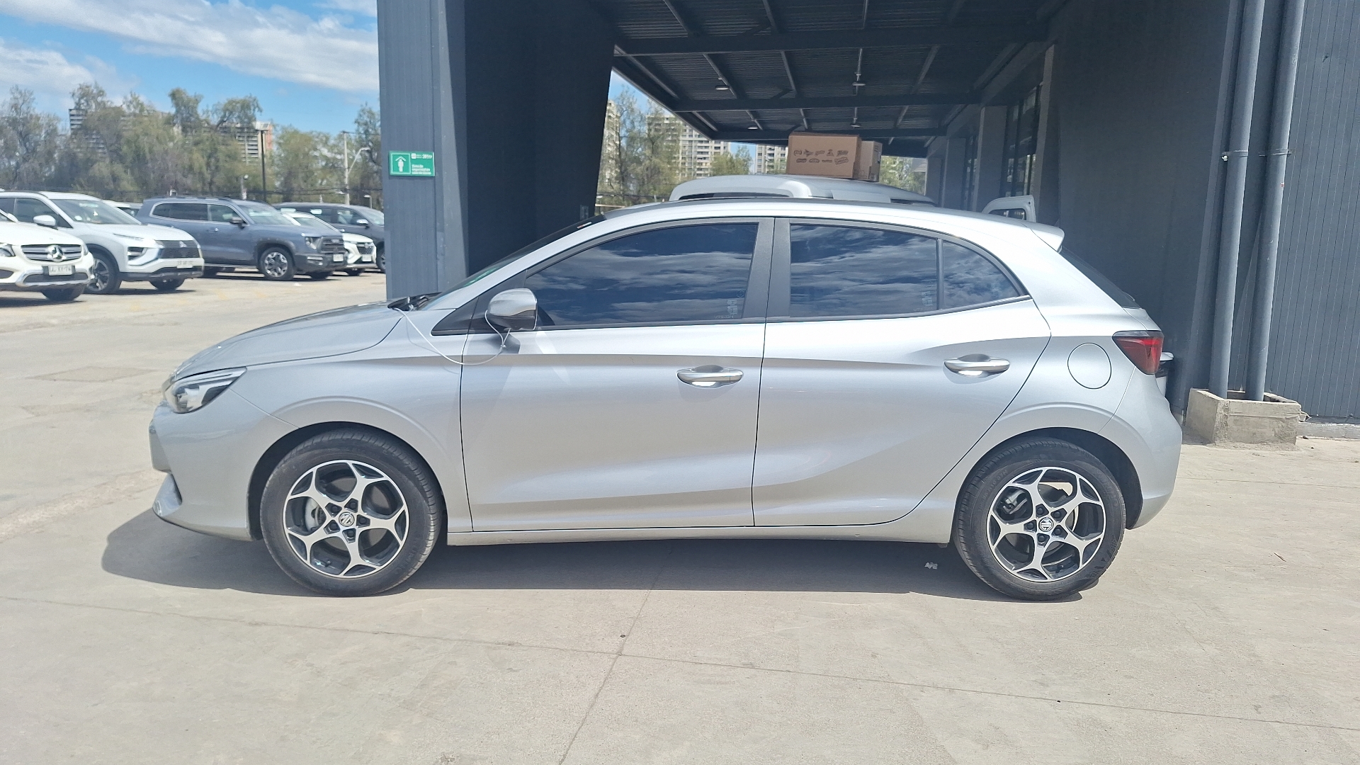 MG 3 — foto 2 de 16