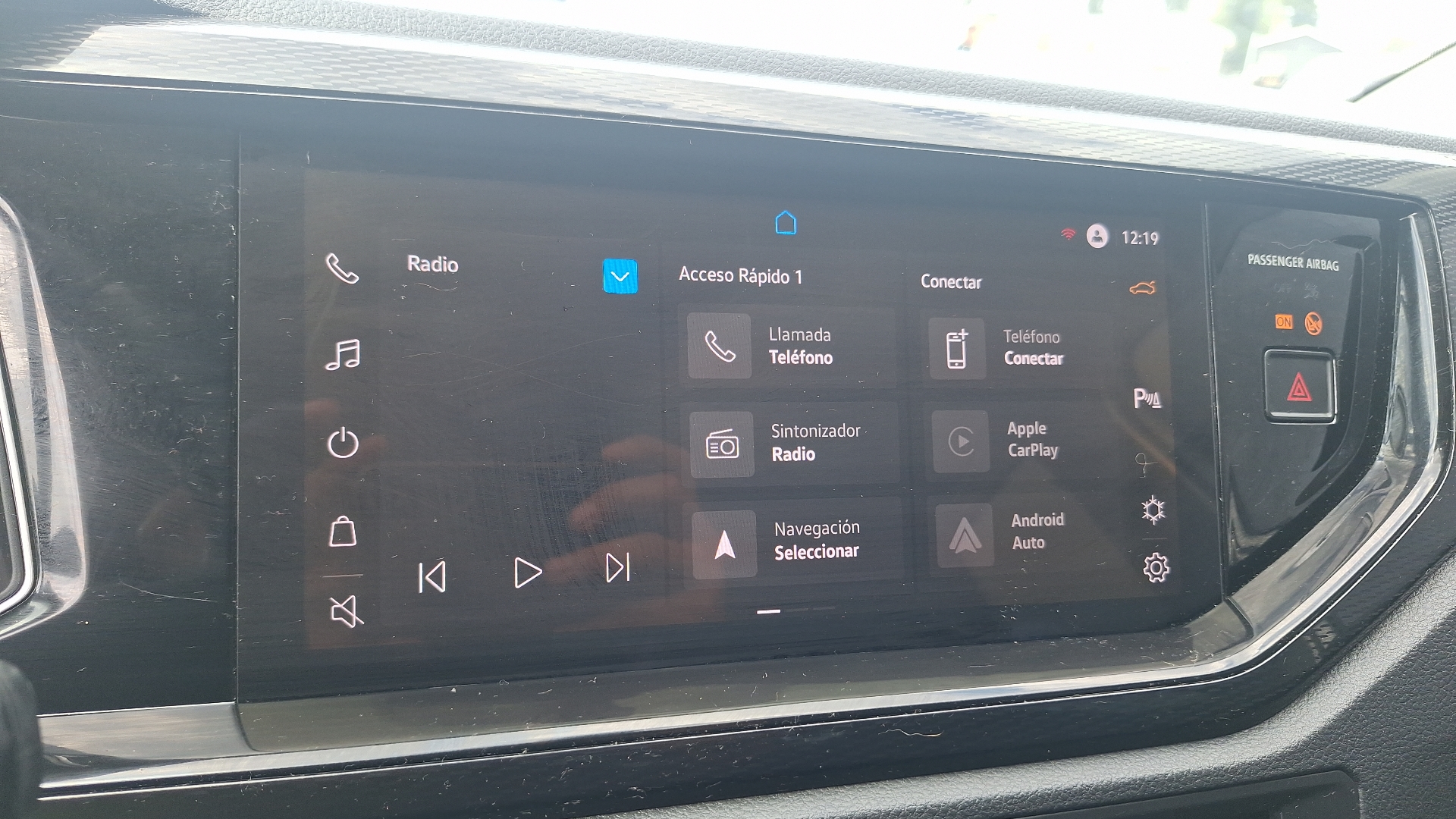 Volkswagen Polo — foto 10 de 15