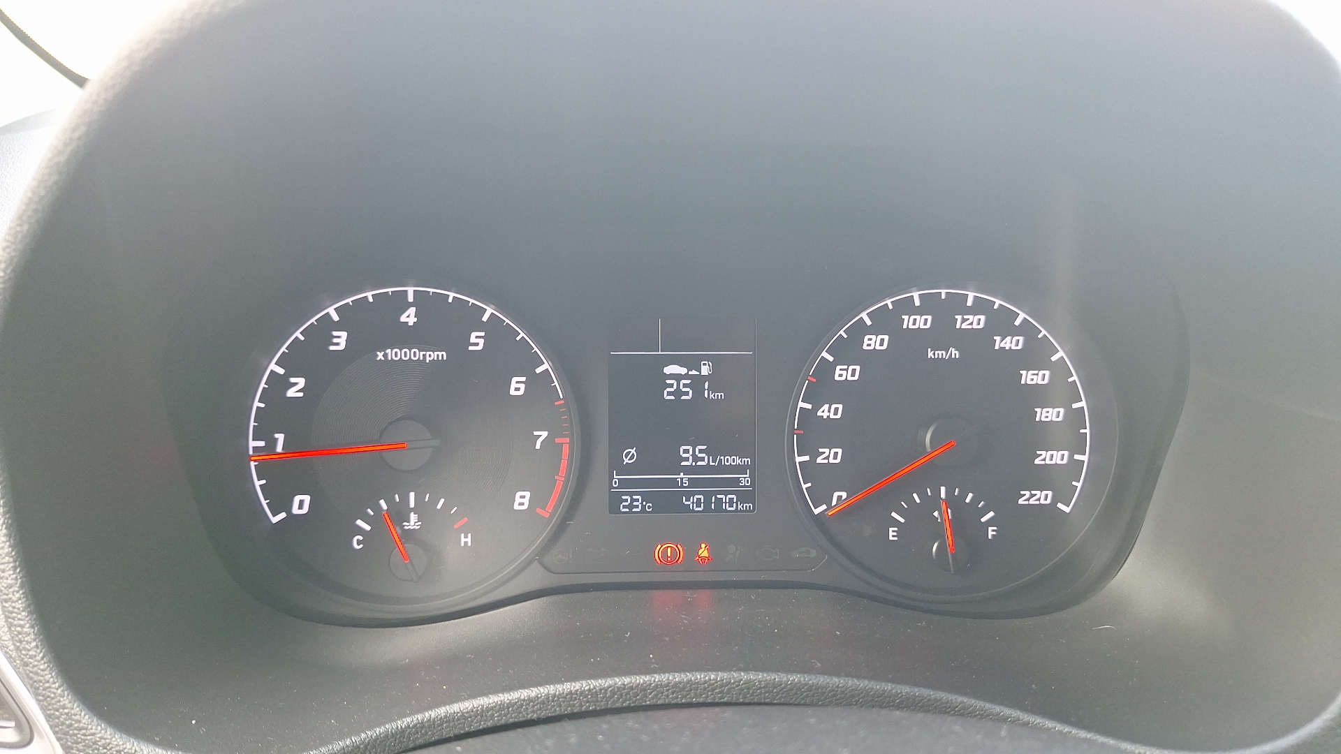 Hyundai Accent — foto 9 de 15