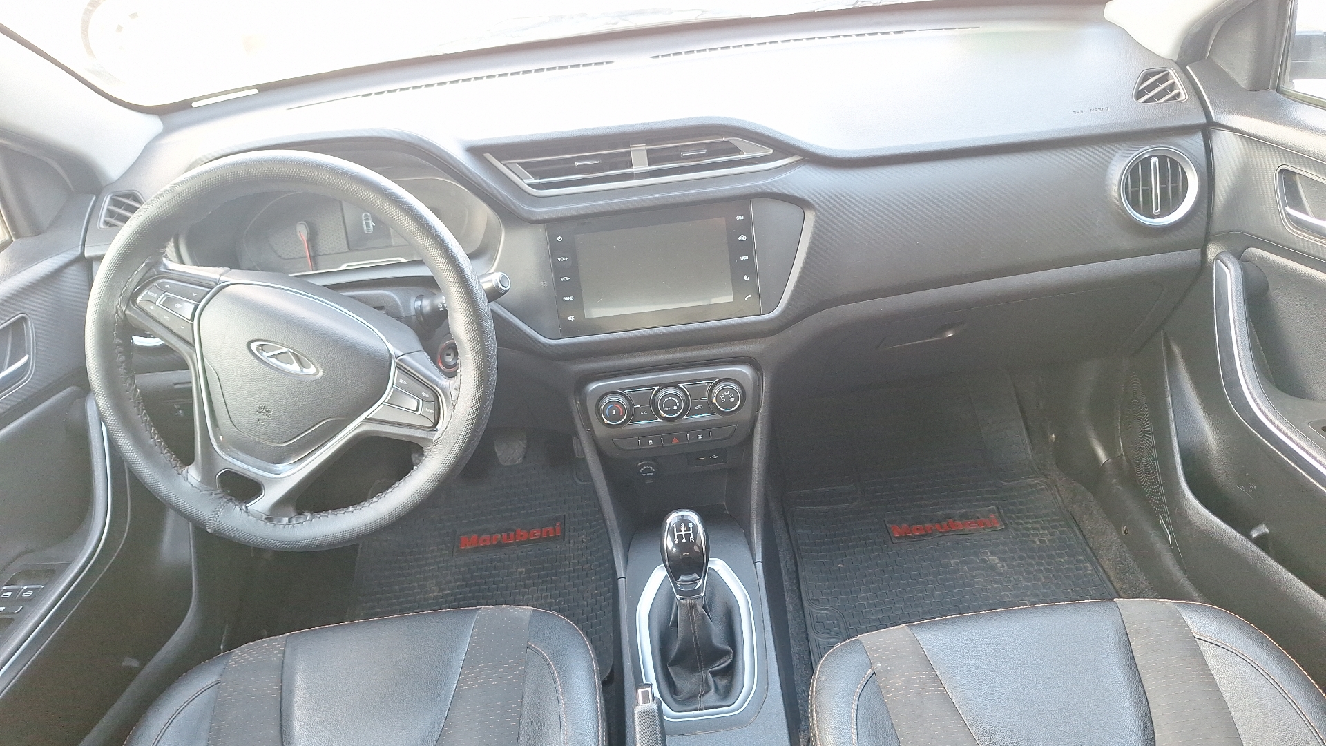 Chery Tiggo 2 — foto 6 de 15