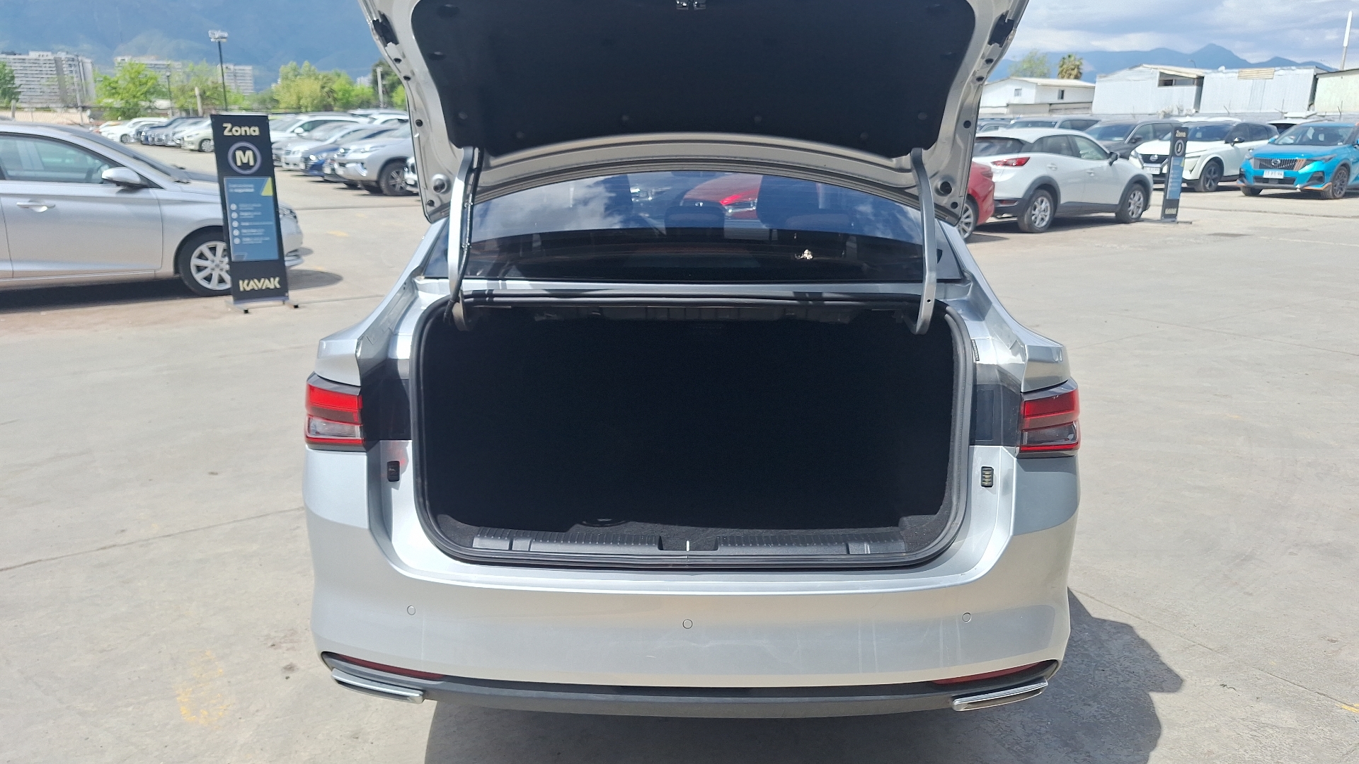 Chevrolet Sail — foto 4 de 15
