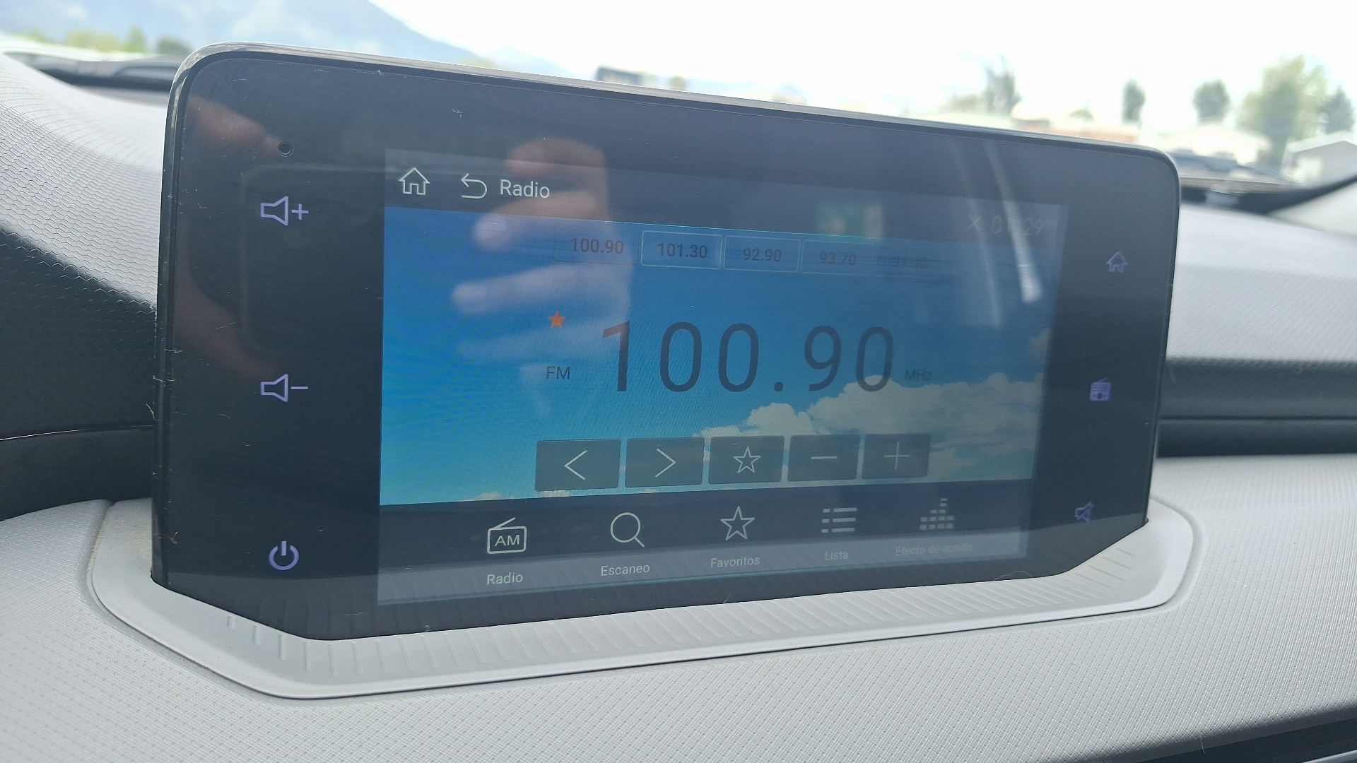 Chevrolet Sail — foto 10 de 15