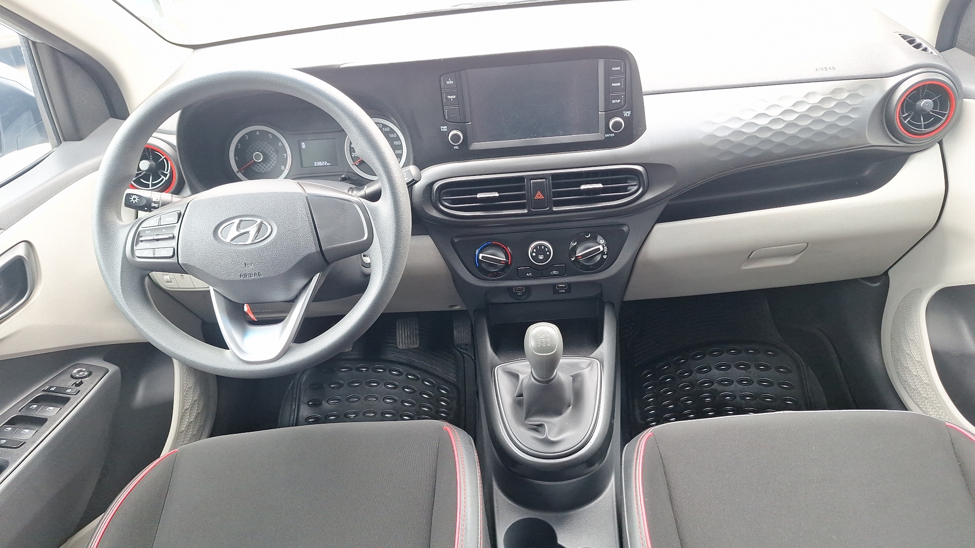 Hyundai Grand I10 — foto 6 de 15