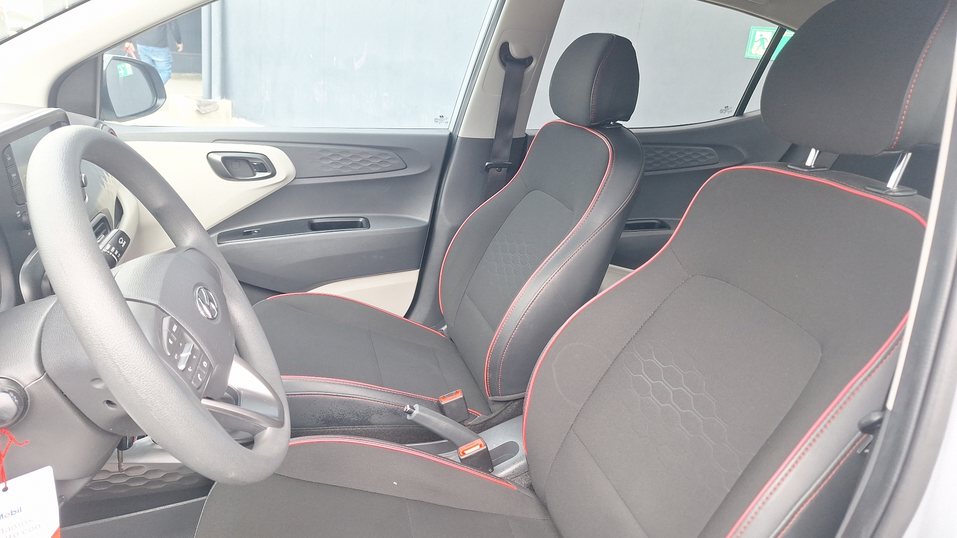 Hyundai Grand I10 — foto 14 de 15