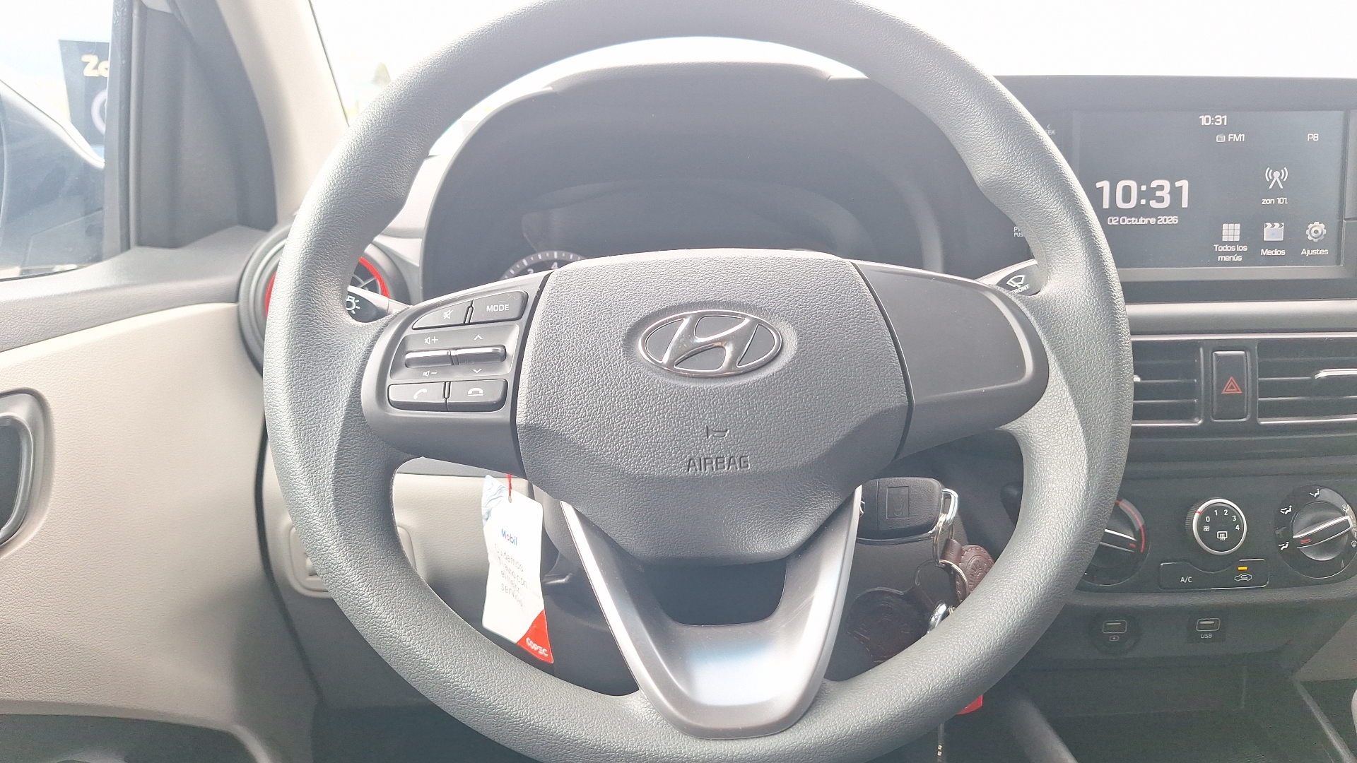 Hyundai Grand I10 — foto 8 de 15