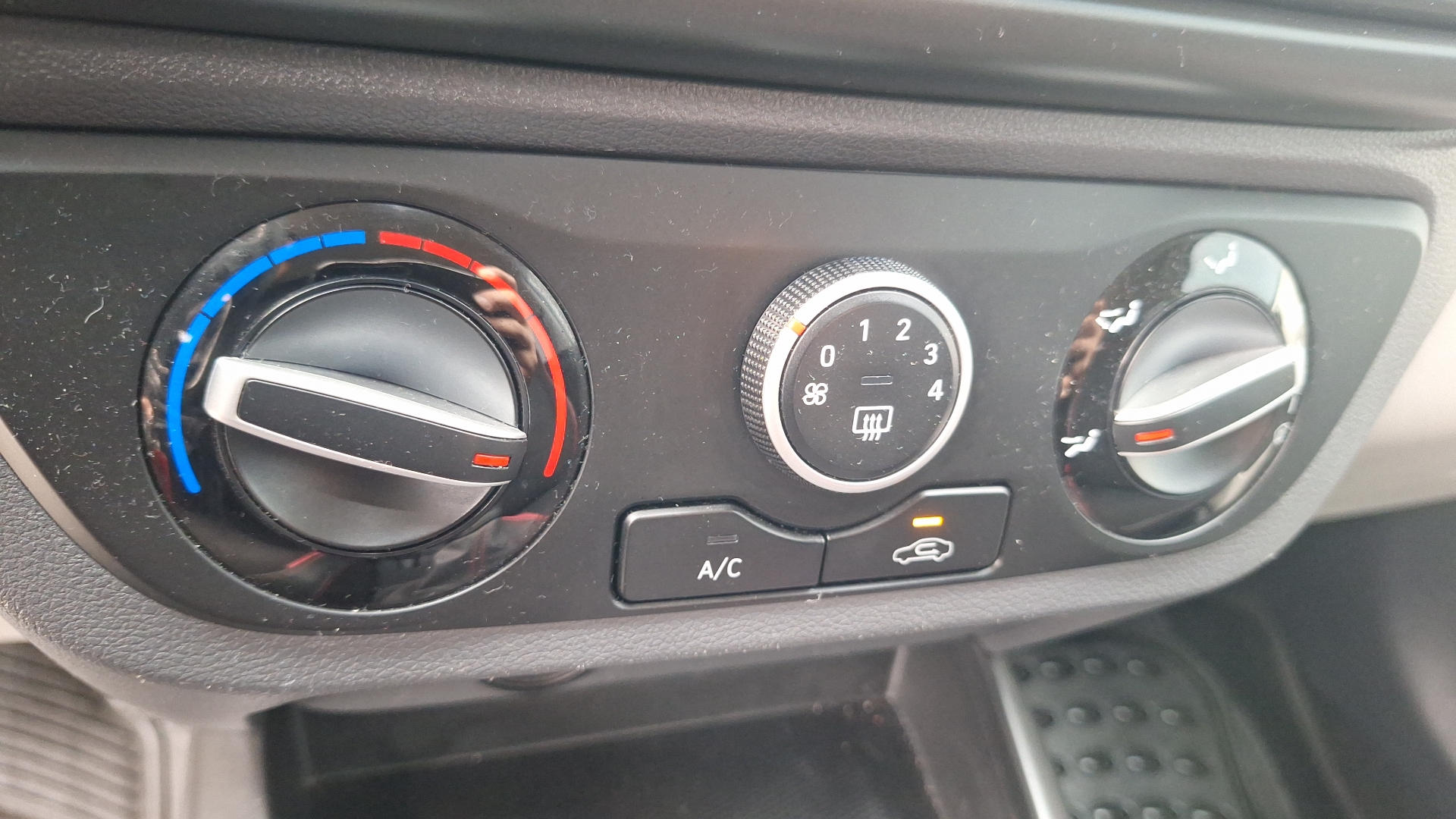 Hyundai Grand I10 — foto 15 de 15