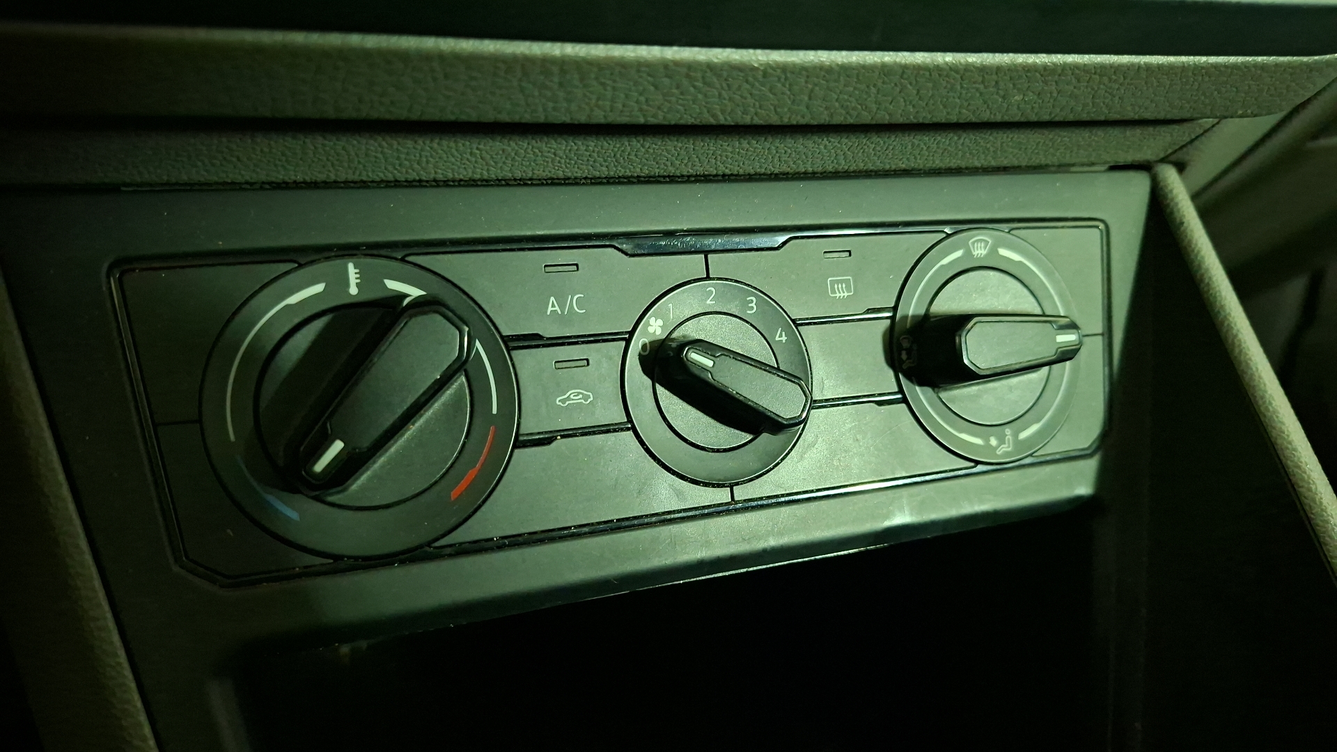 Volkswagen Virtus — foto 14 de 15