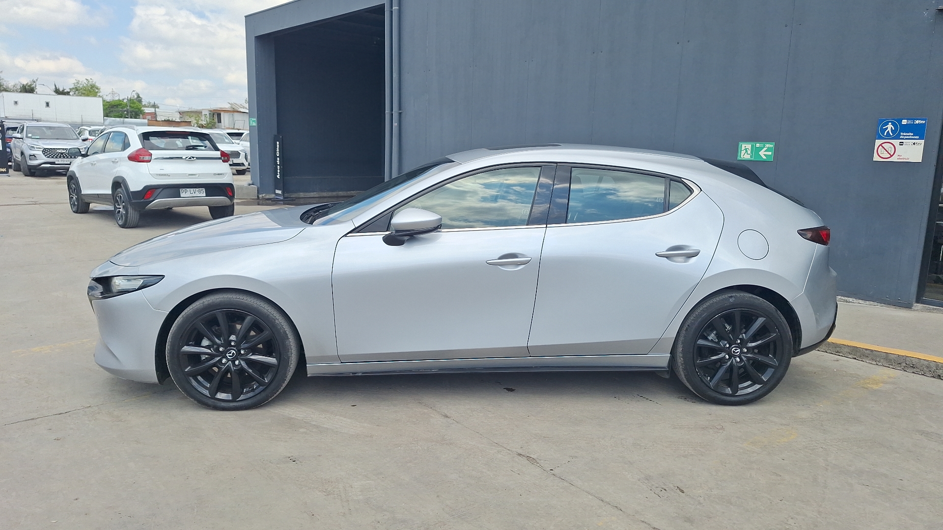 Mazda 3 — foto 2 de 16