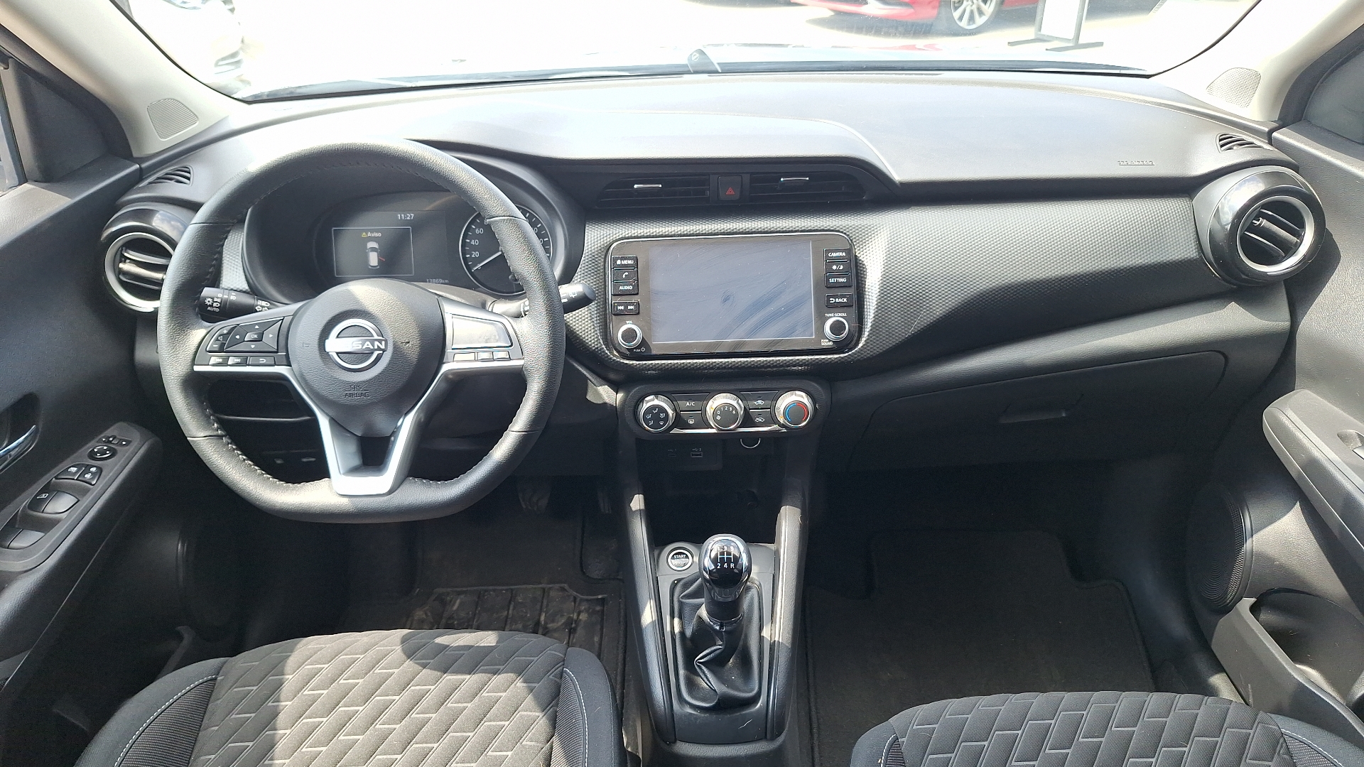 Nissan Kicks — foto 6 de 15