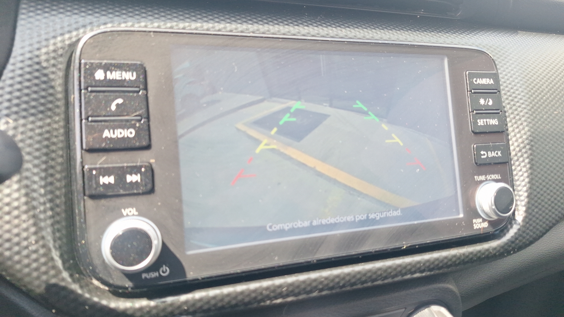 Nissan Kicks — foto 12 de 15