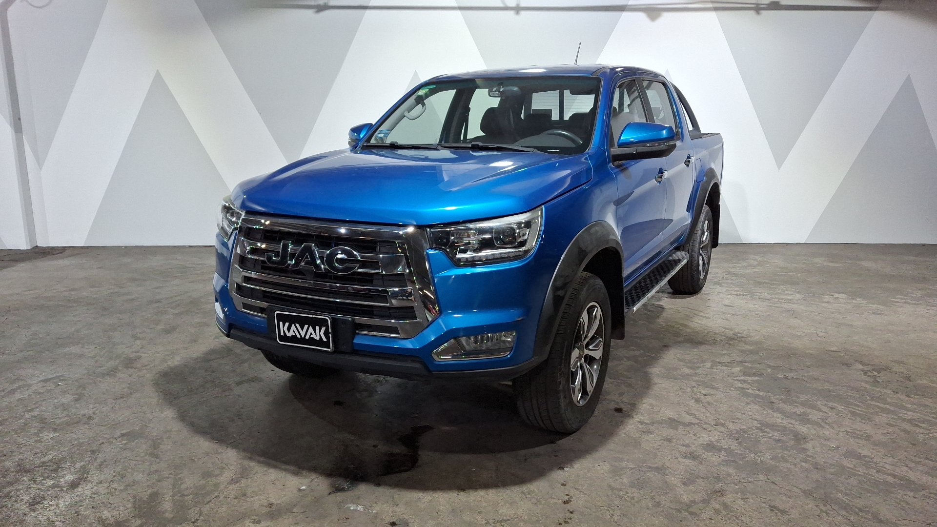 Jac Frison T8 2022