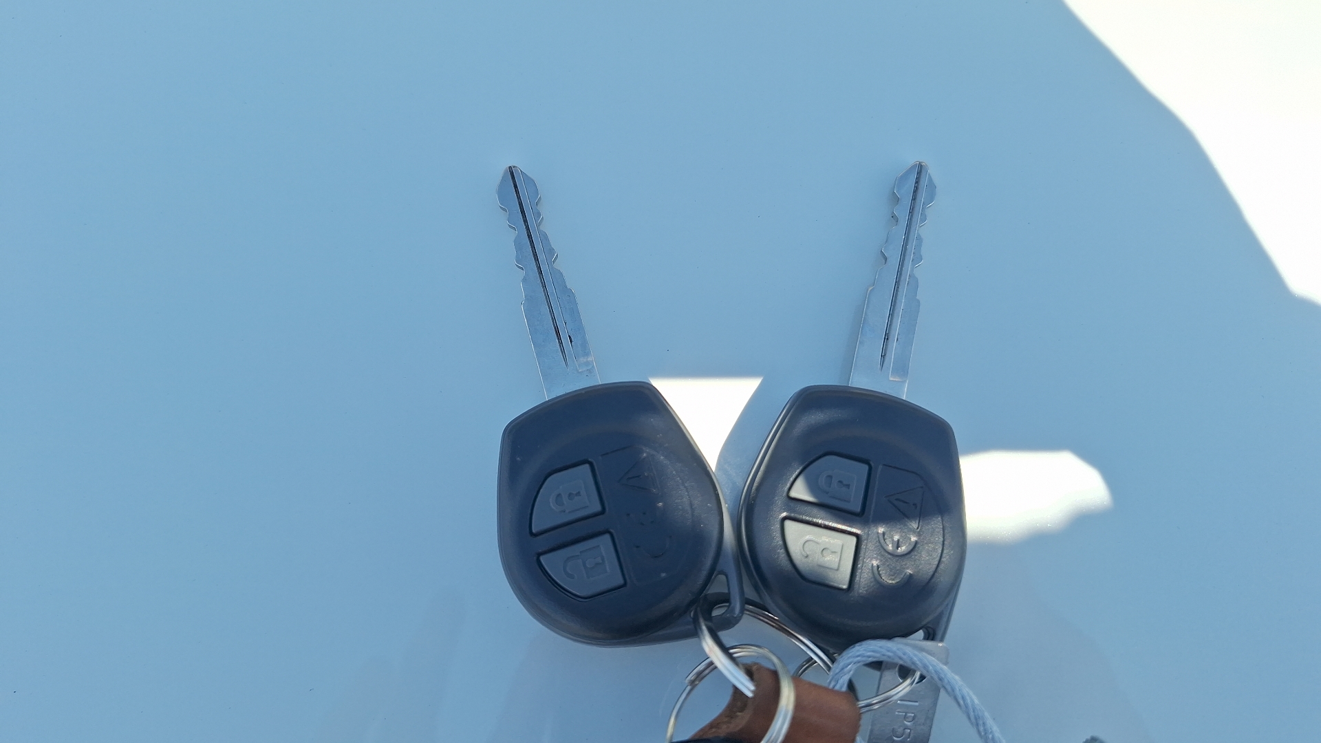 Suzuki Celerio — foto 7 de 15
