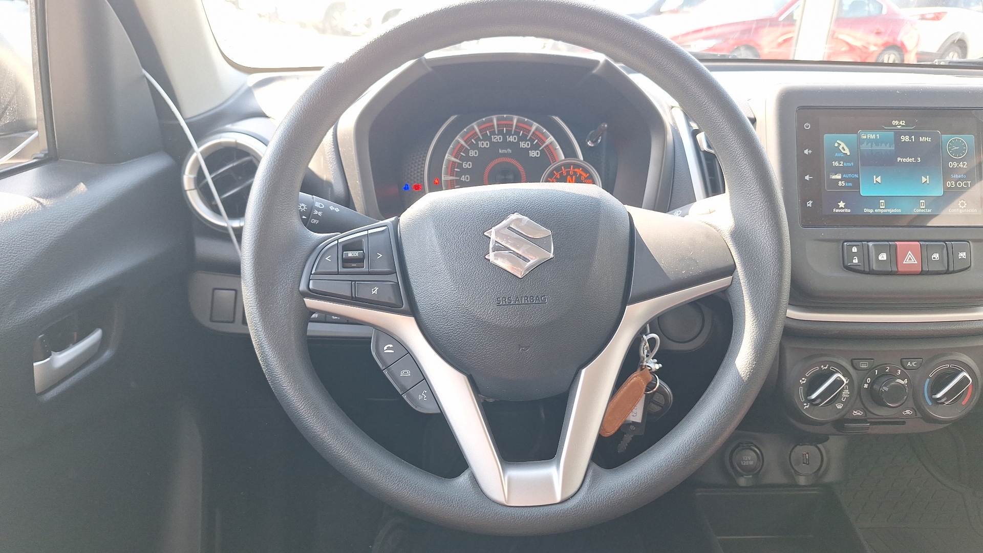 Suzuki Celerio — foto 8 de 15