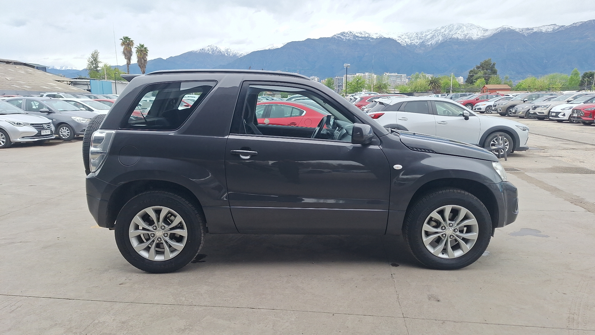 Suzuki Grand Vitara — foto 5 de 14