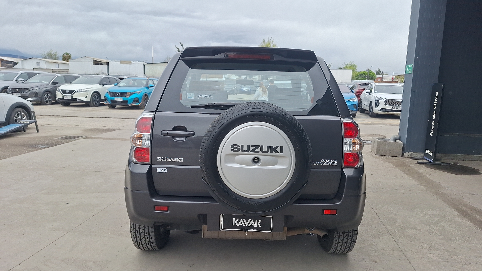 Suzuki Grand Vitara — foto 3 de 14