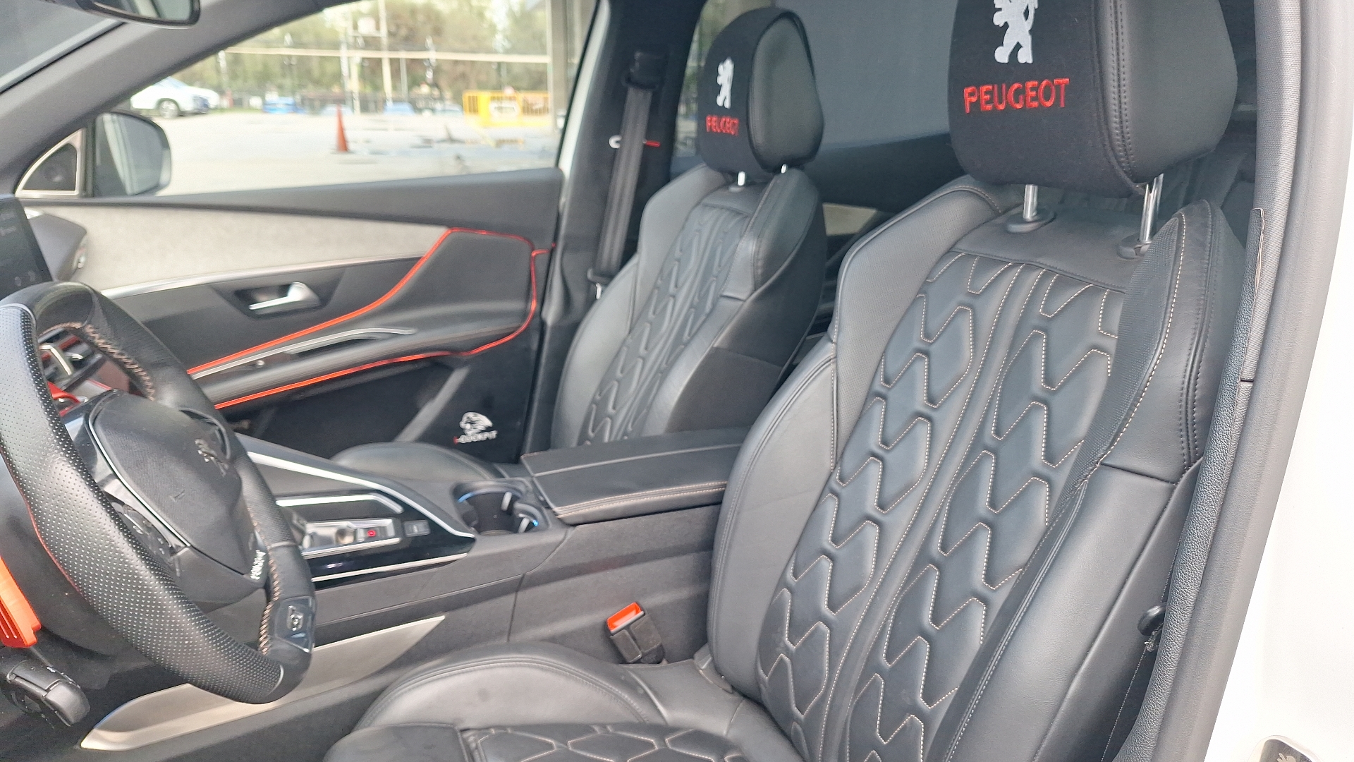 Peugeot 3008 — foto 15 de 16