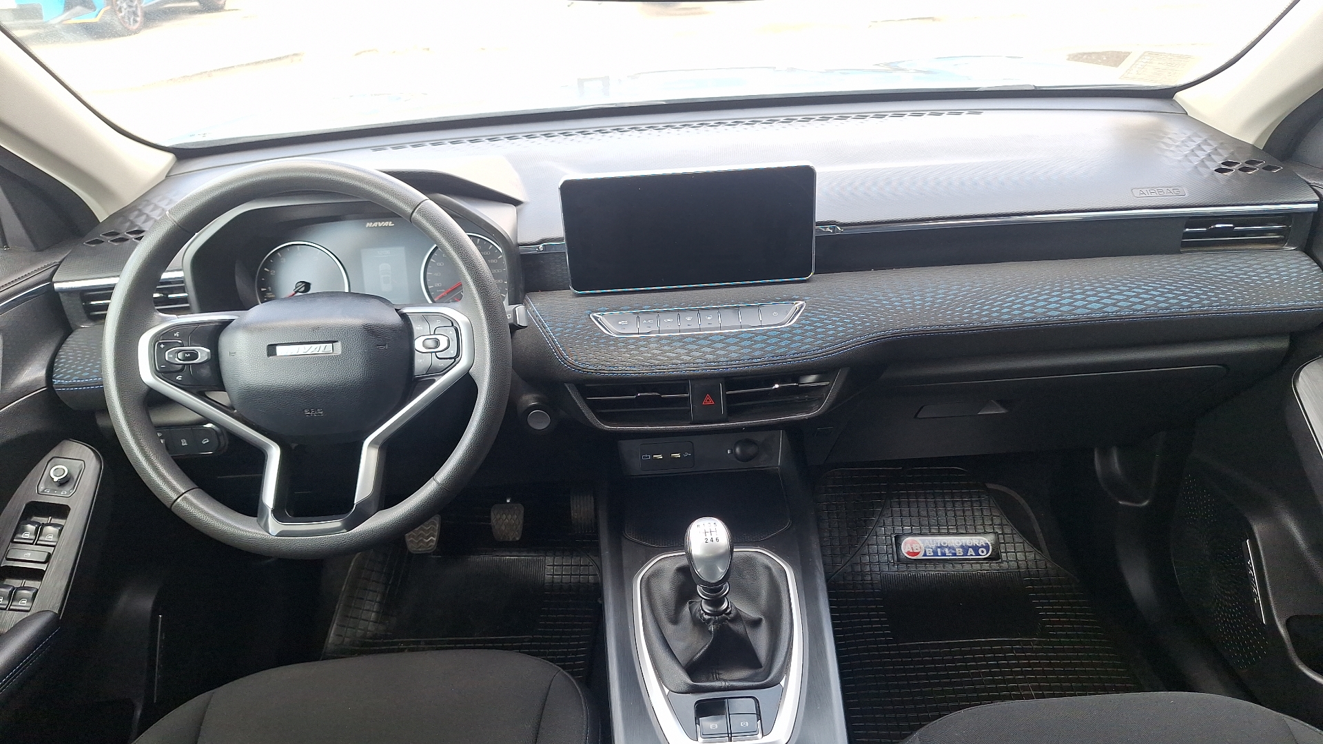 Haval Jolion — foto 6 de 15