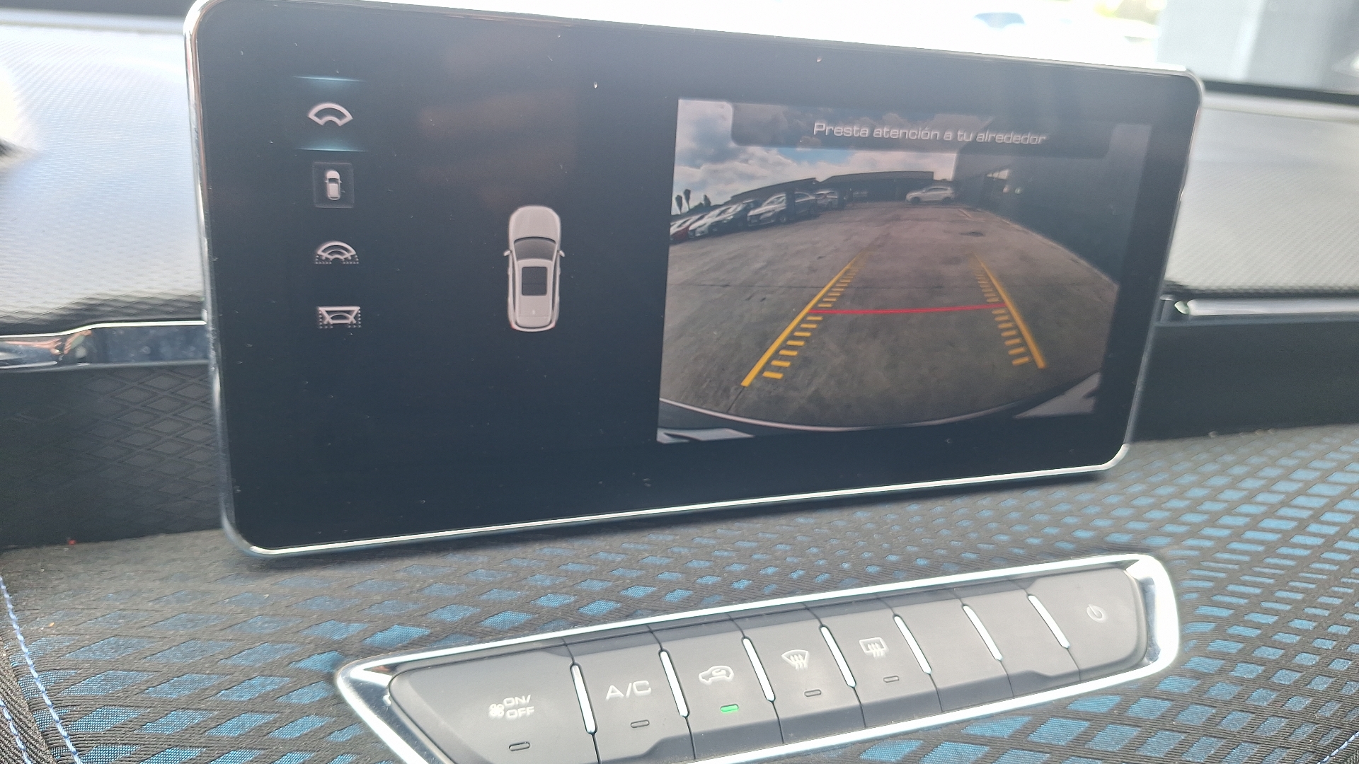 Haval Jolion — foto 12 de 15
