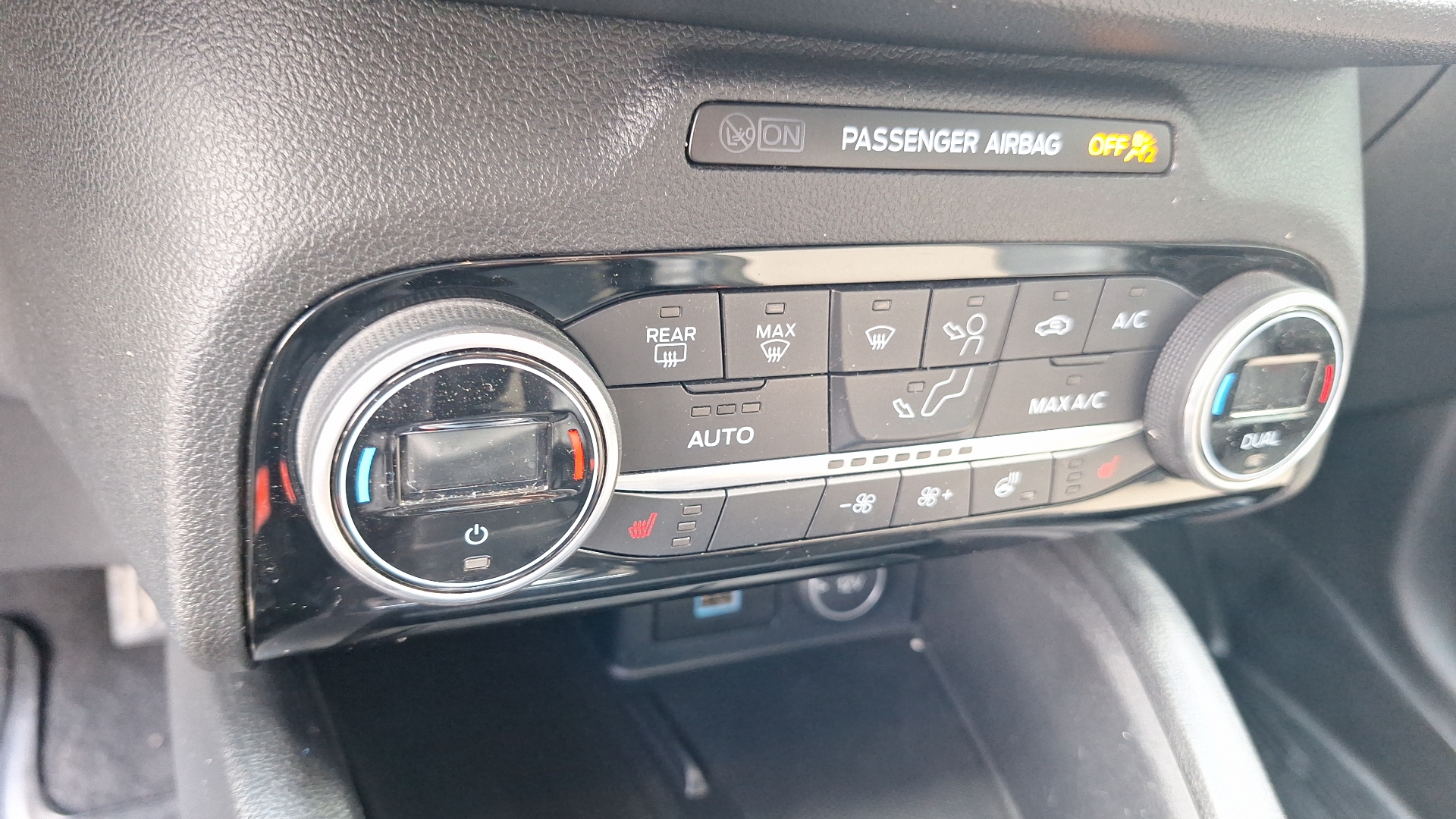 Ford Escape — foto 16 de 16