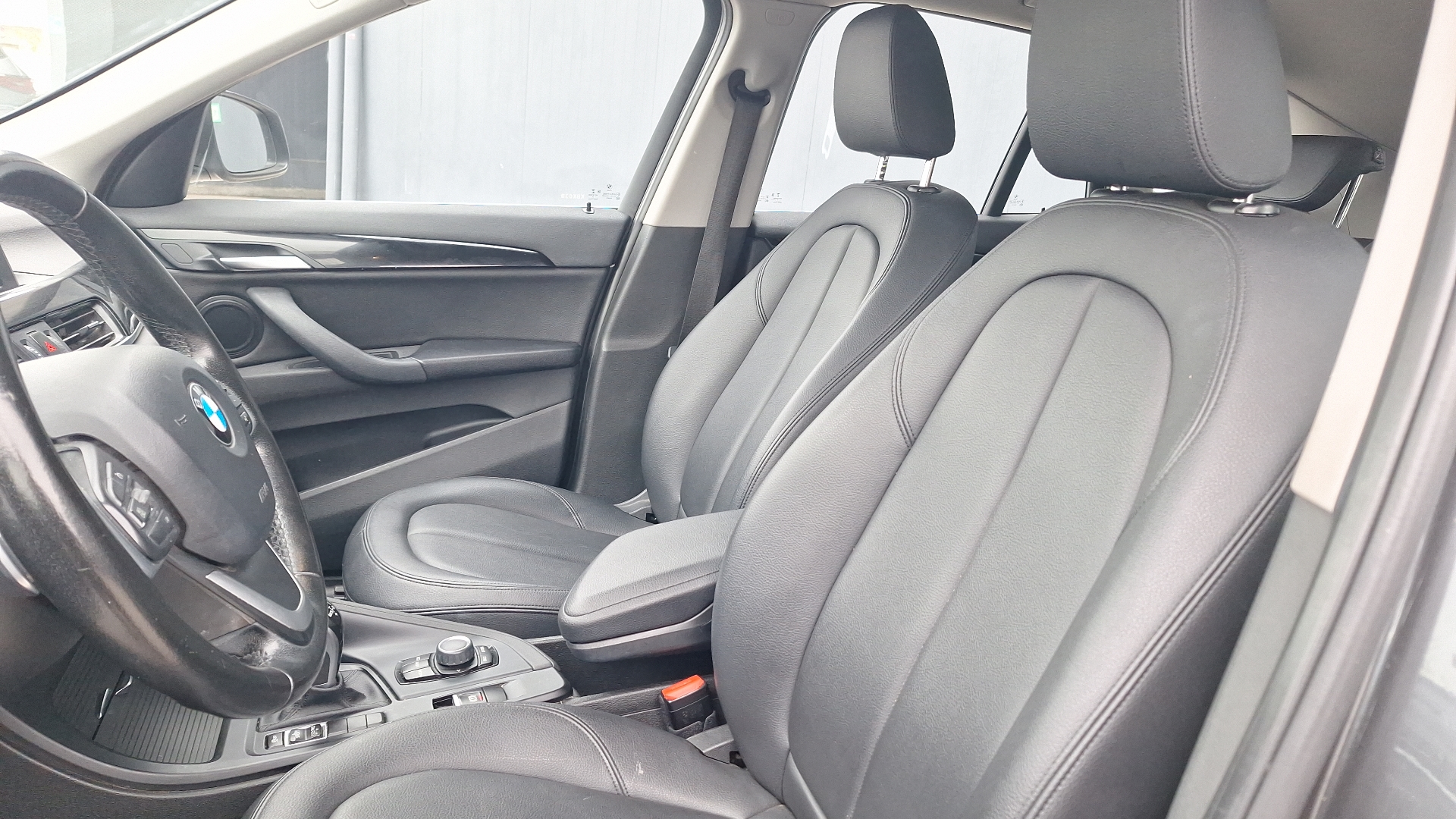 BMW X1 — foto 14 de 15