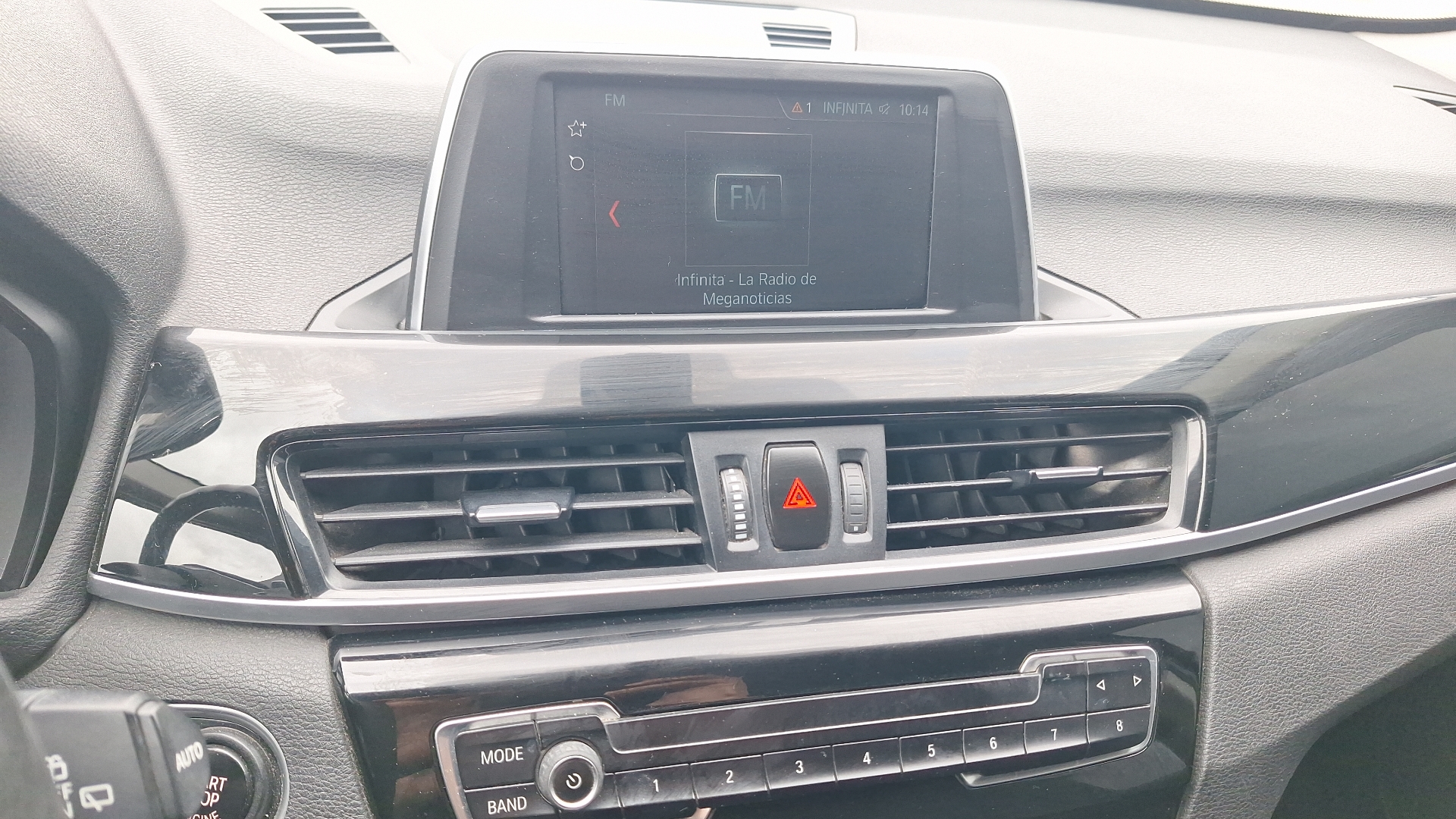 BMW X1 — foto 10 de 15