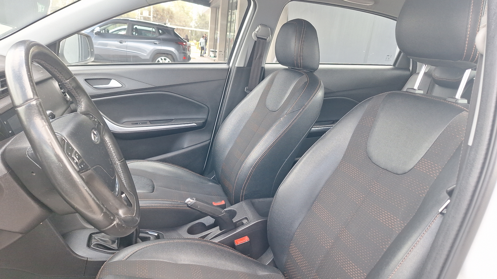 Chery Tiggo 2 — foto 14 de 15