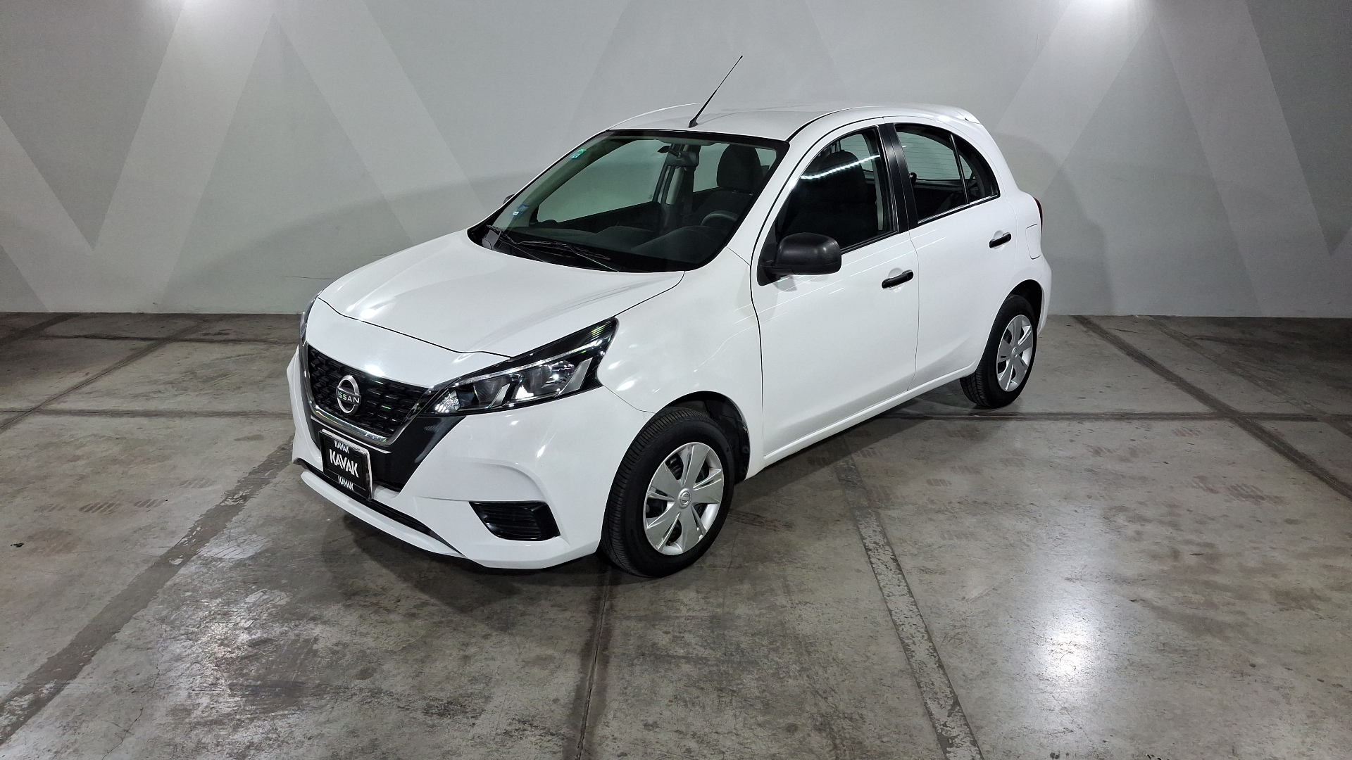 Nissan March 2023