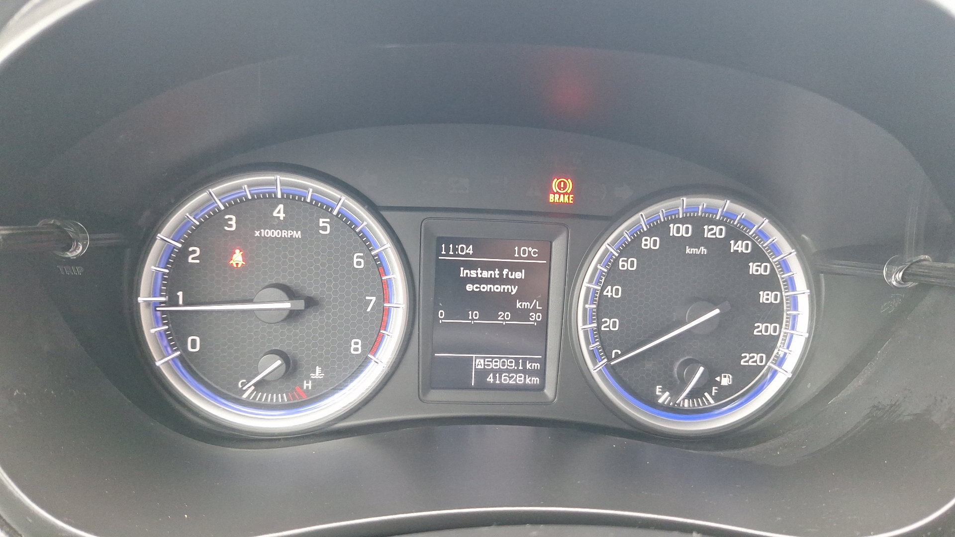 Suzuki S-Cross — foto 9 de 15