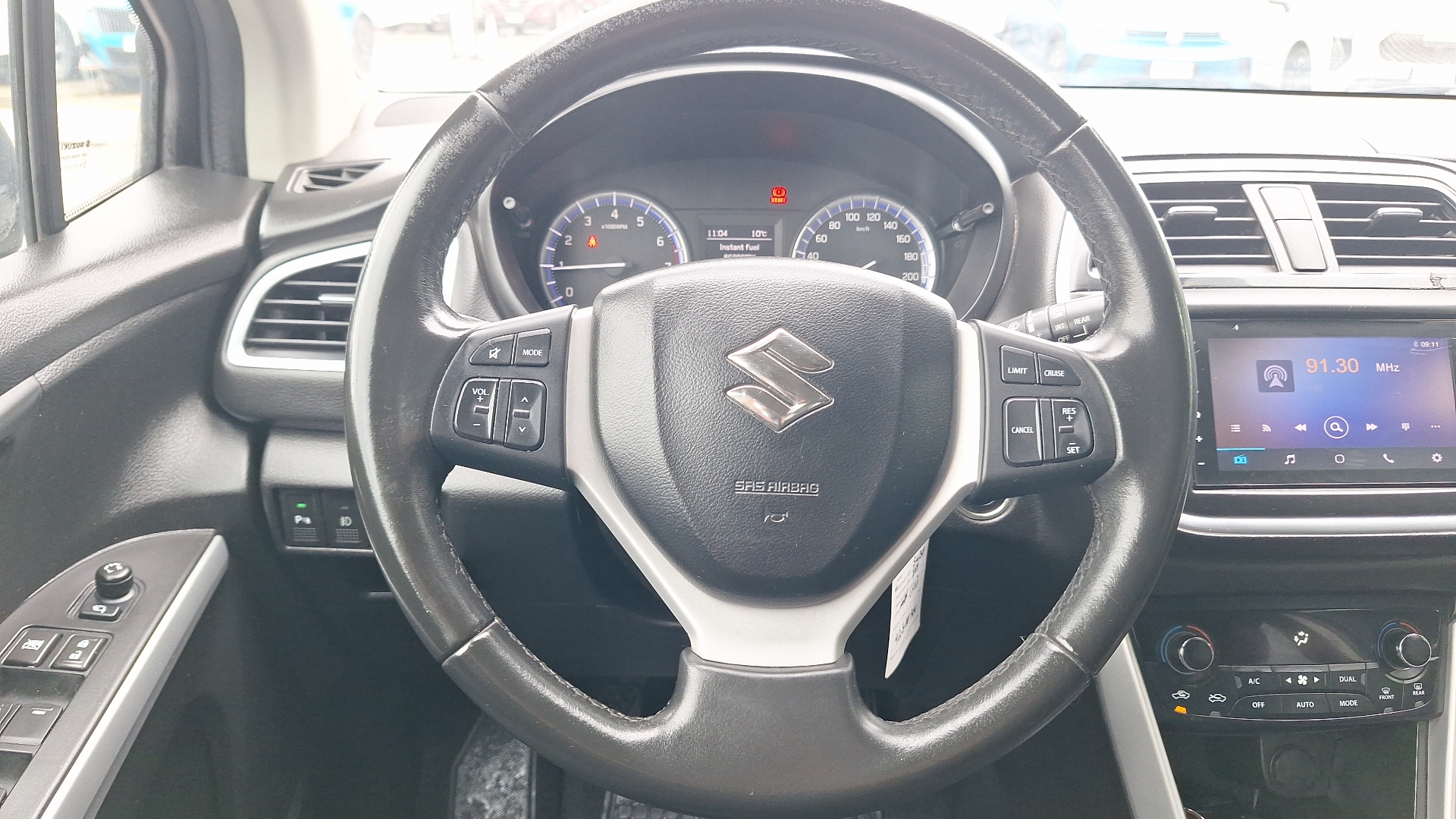 Suzuki S-Cross — foto 8 de 15