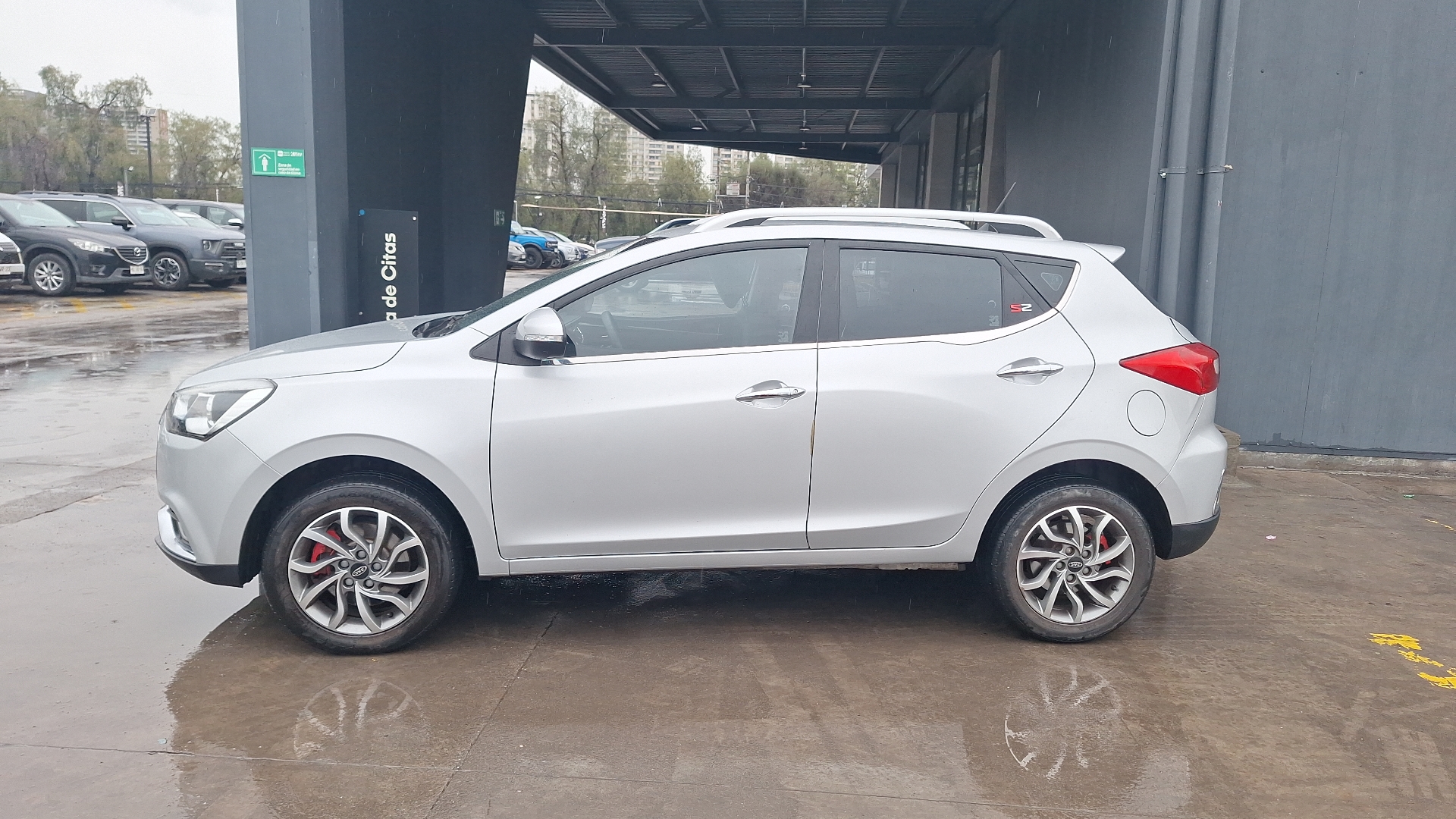 JAC S2 — foto 2 de 15