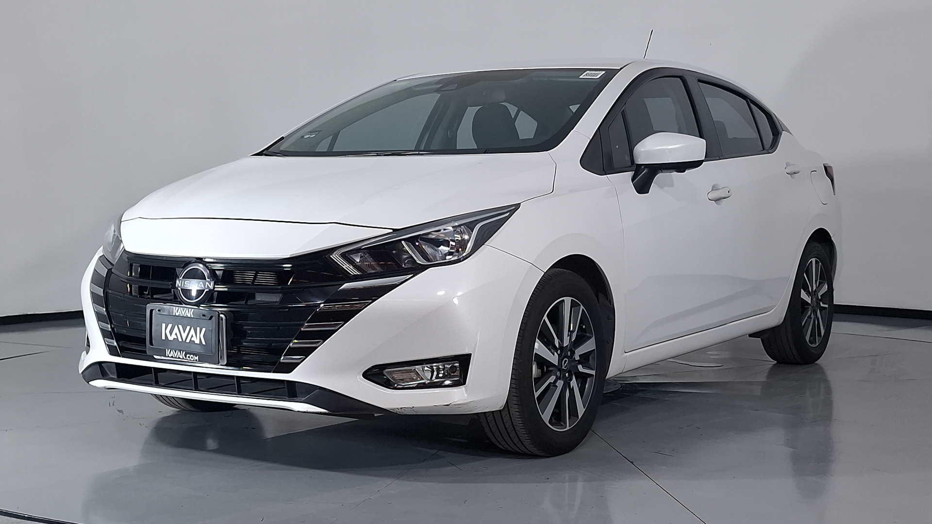 Nissan Versa 2024