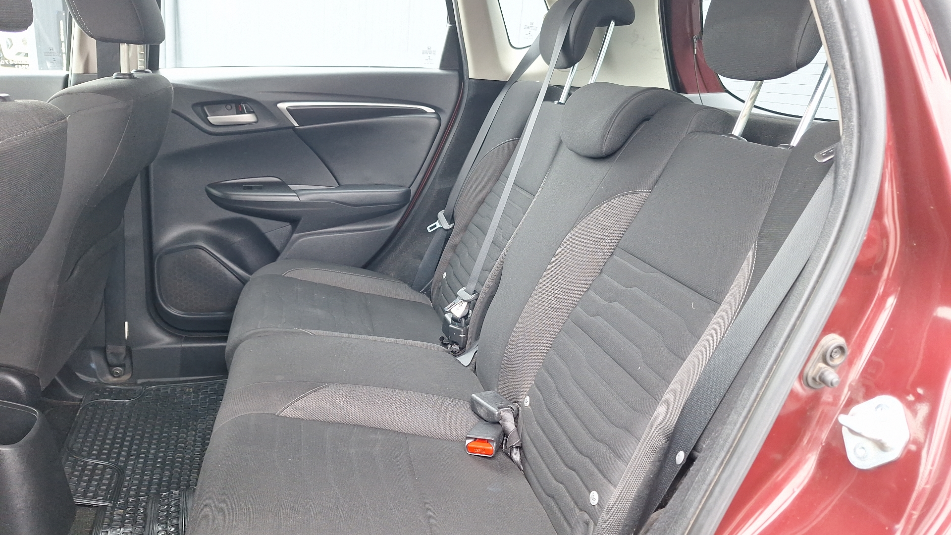 Honda WR-V — foto 10 de 12