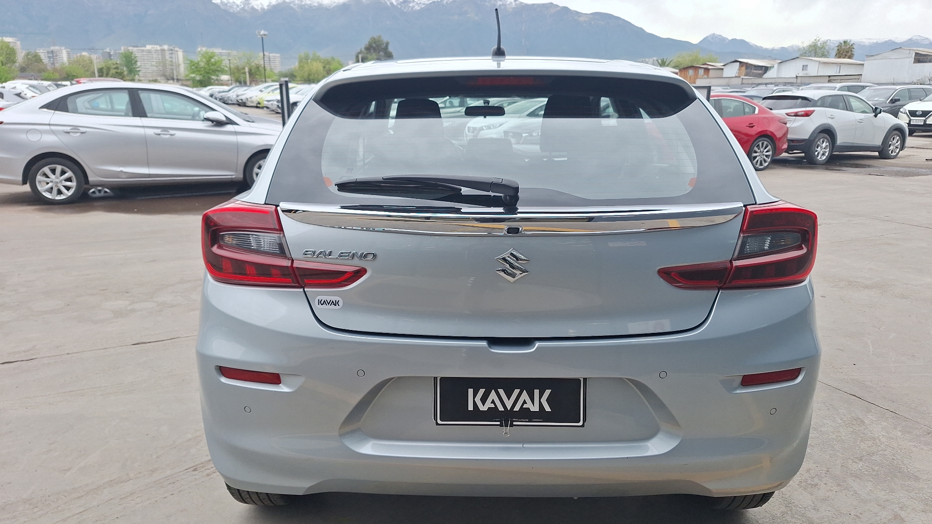 Suzuki Baleno — foto 3 de 15