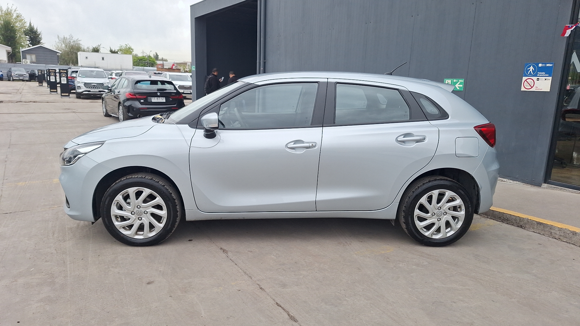 Suzuki Baleno — foto 2 de 15