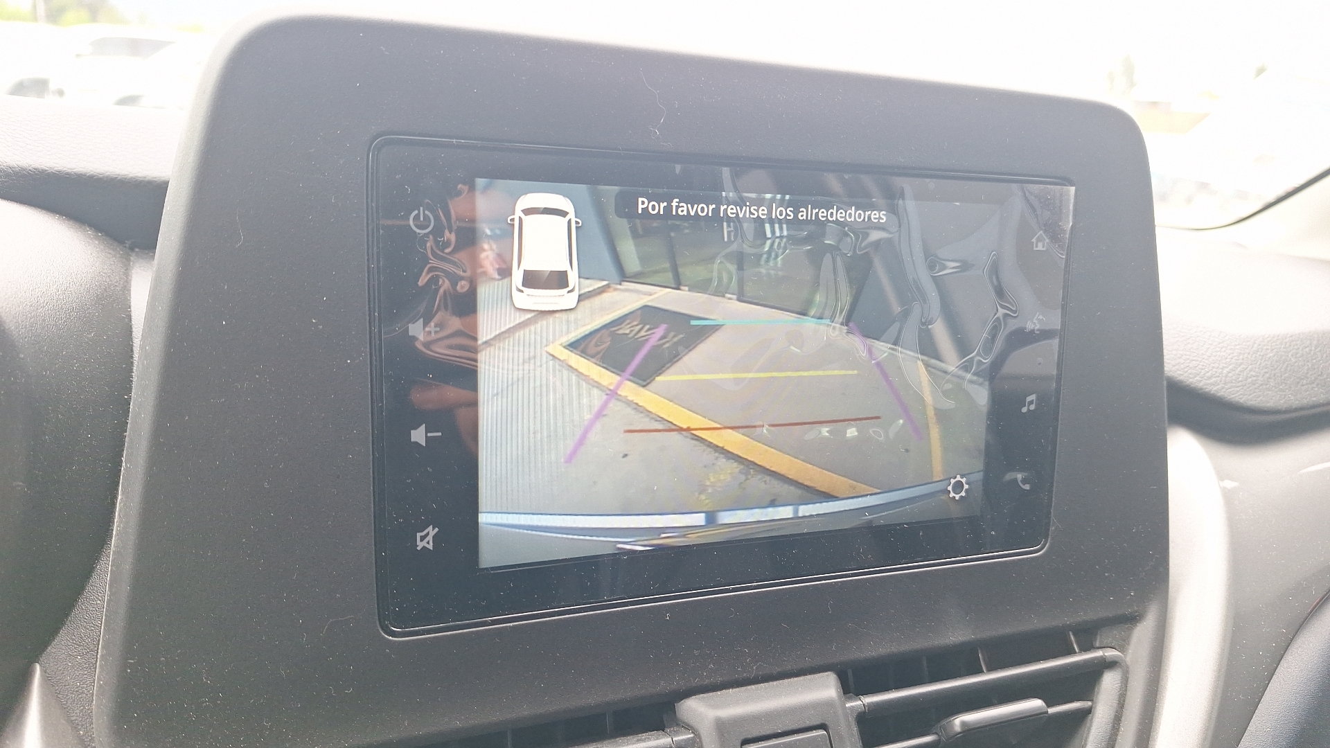 Suzuki Baleno — foto 12 de 15