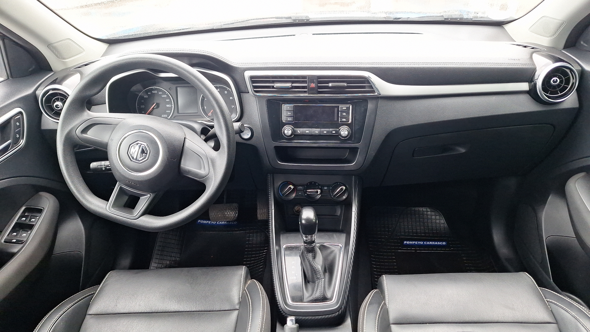 MG Zs — foto 6 de 14