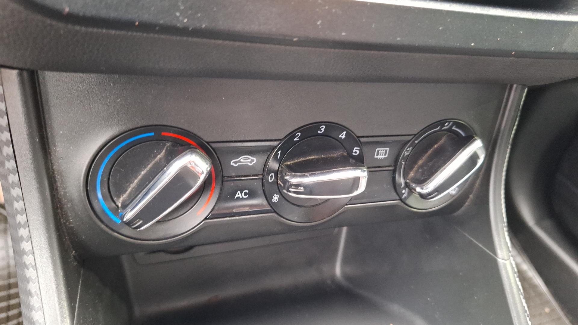 MG Zs — foto 14 de 14