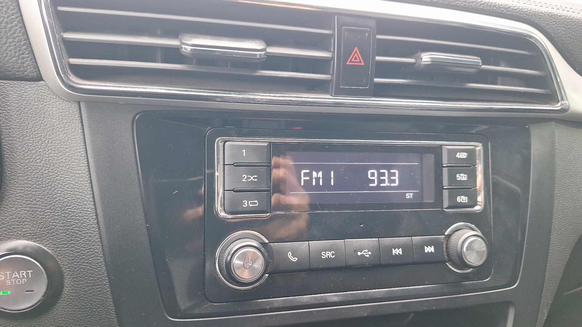 MG Zs — foto 10 de 14