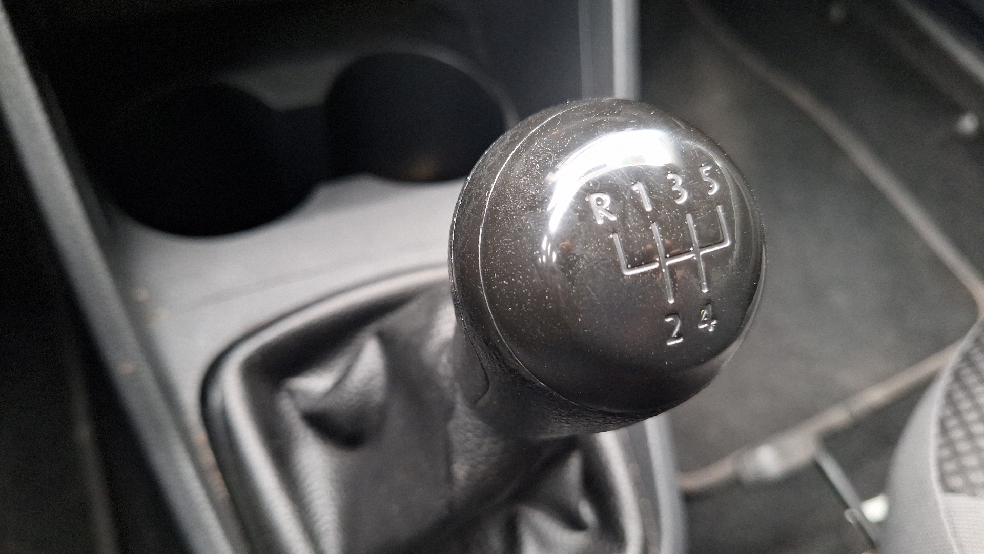 Volkswagen Saveiro — foto 11 de 14