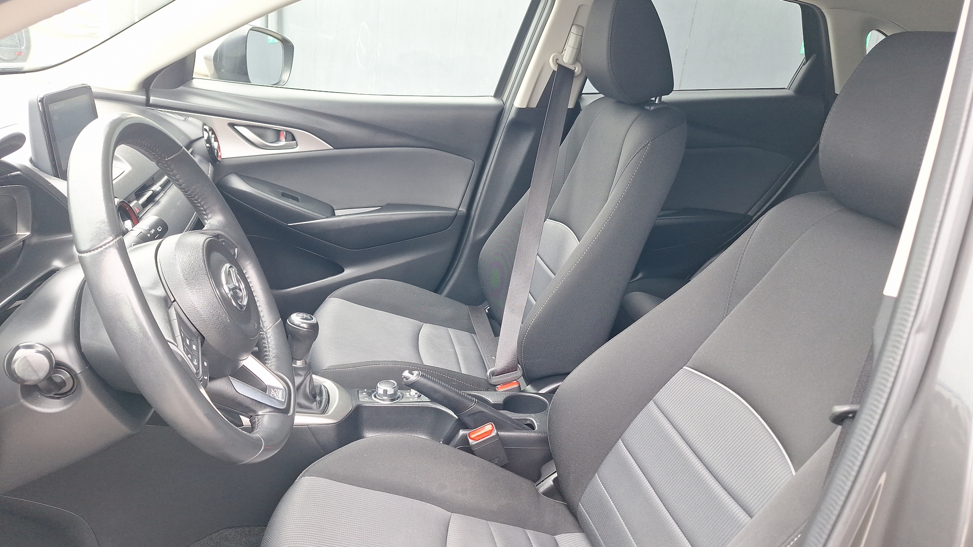 Mazda CX-3 — foto 14 de 15