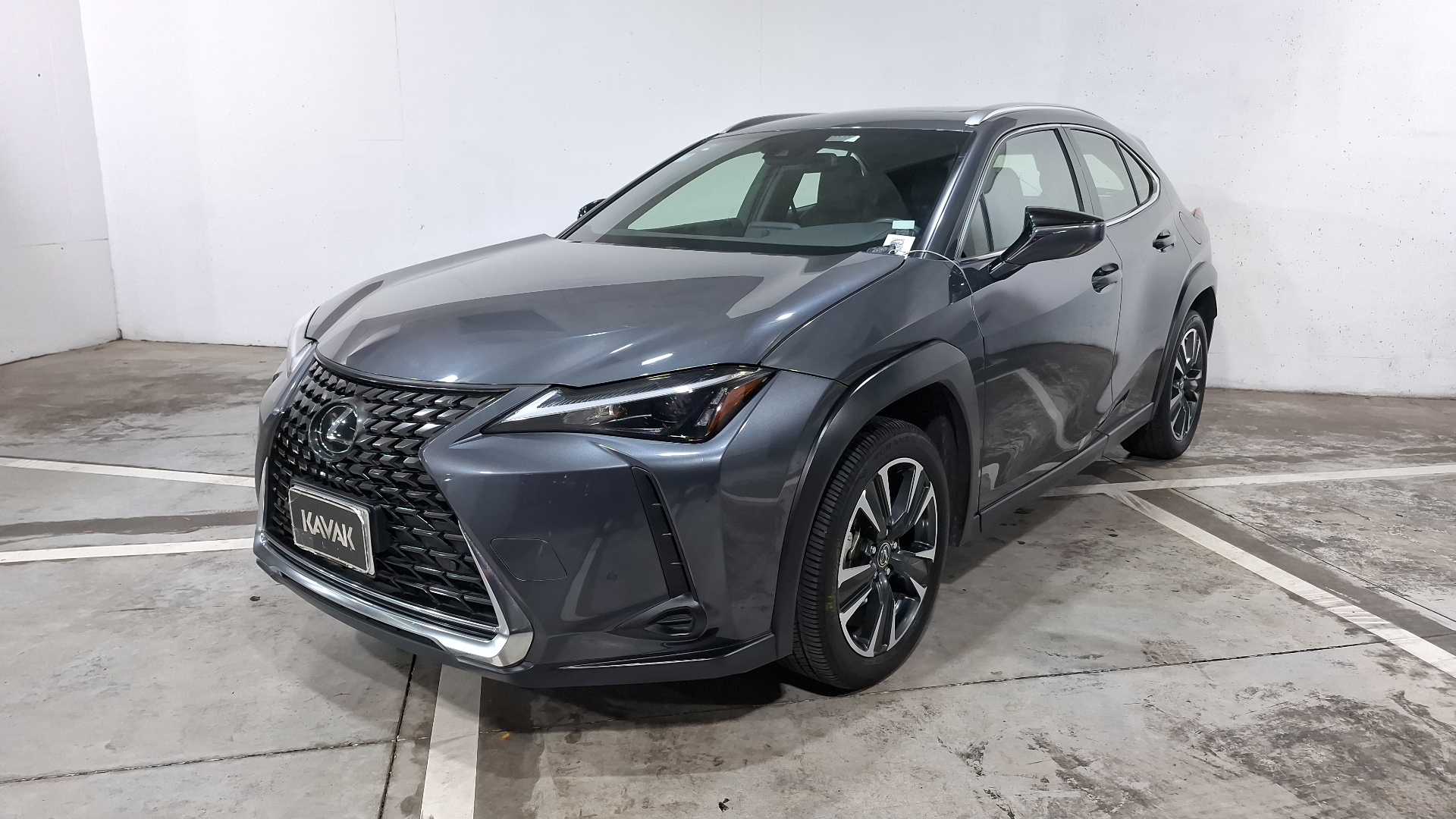 Lexus UX 2024