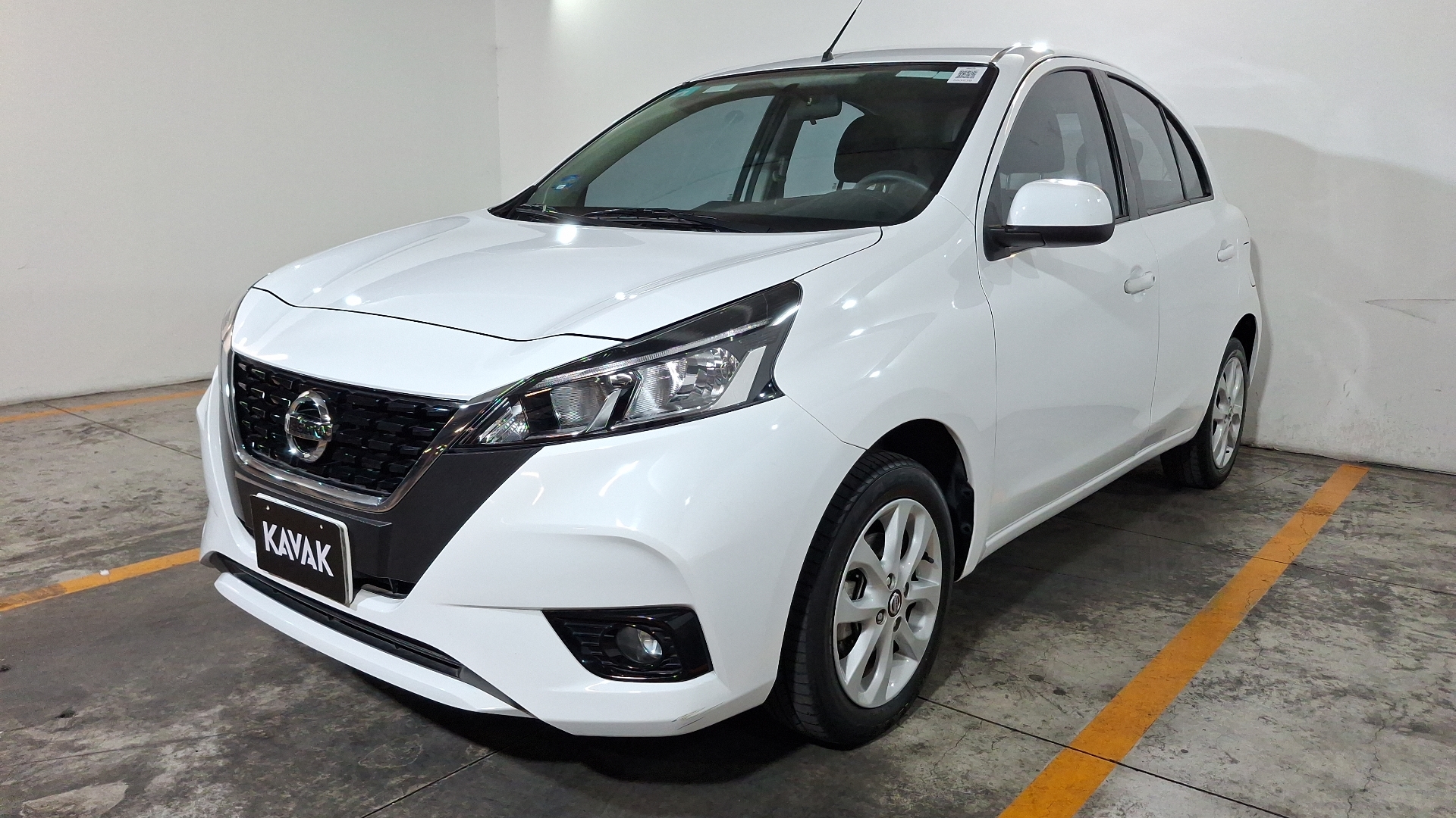 Nissan March 2021