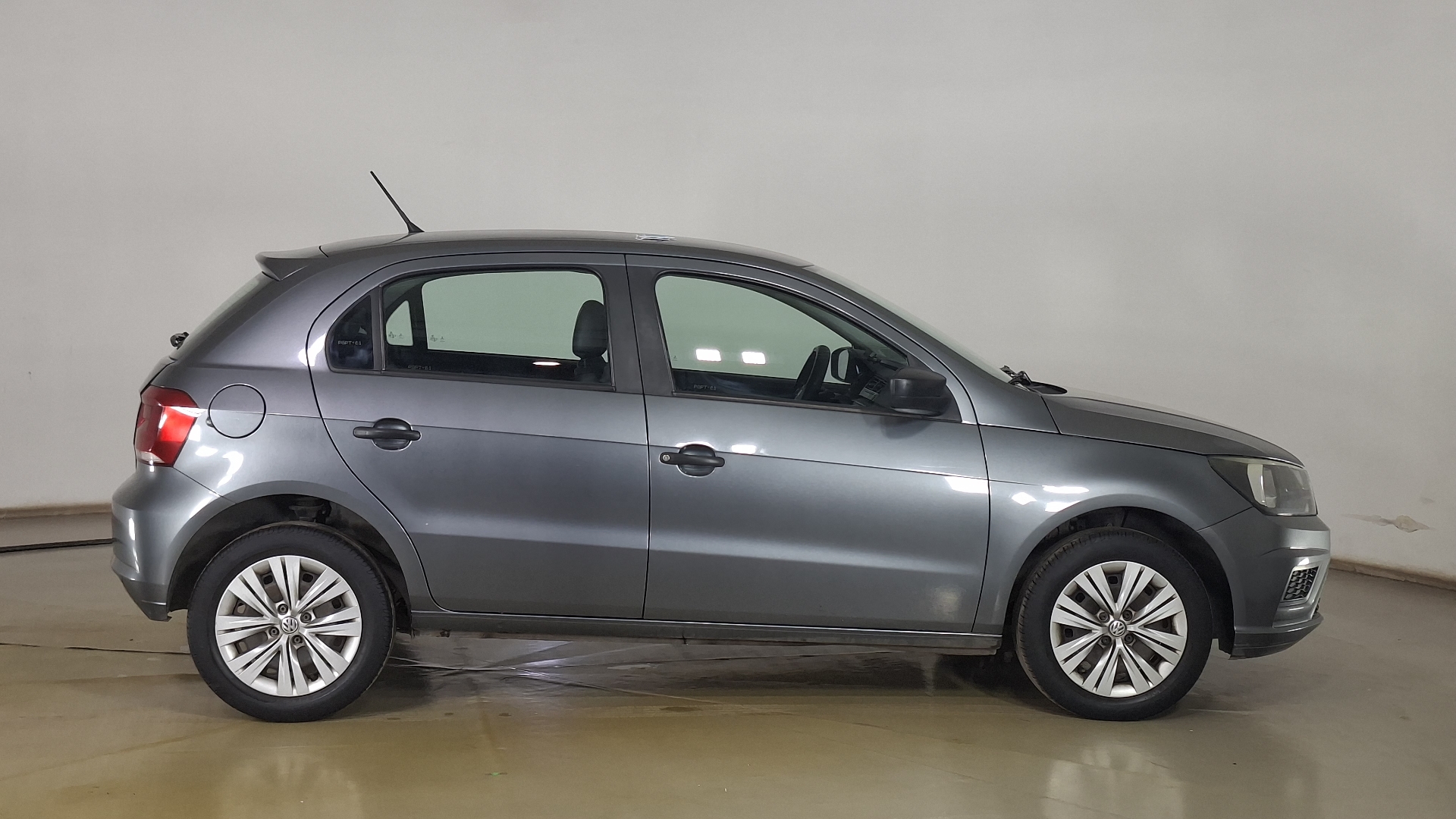 Volkswagen Gol — foto 4 de 15
