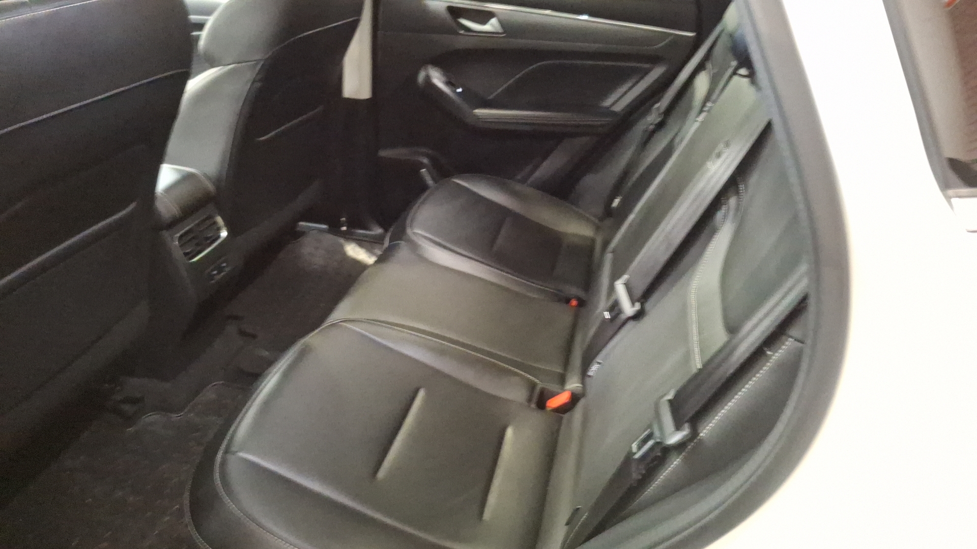 Haval Jolion — foto 14 de 17
