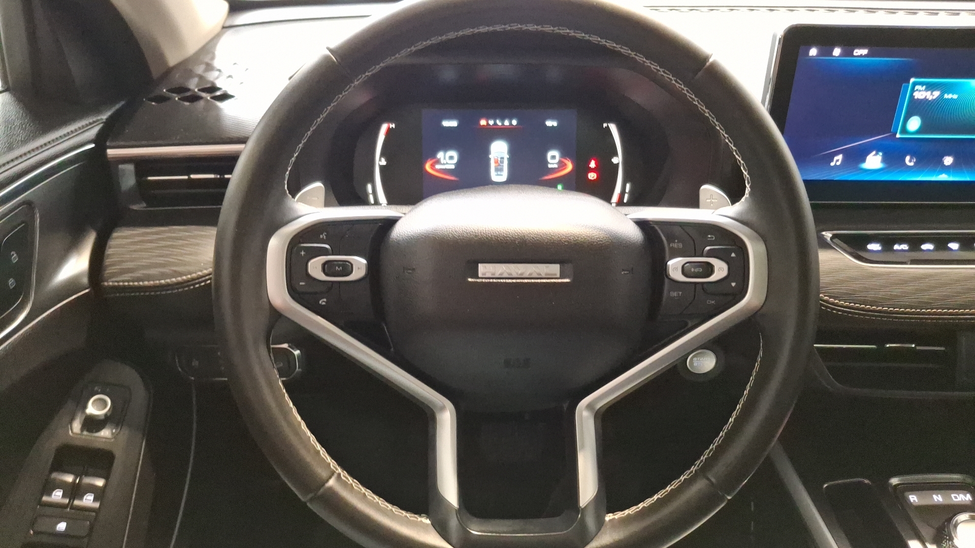 Haval Jolion — foto 8 de 17